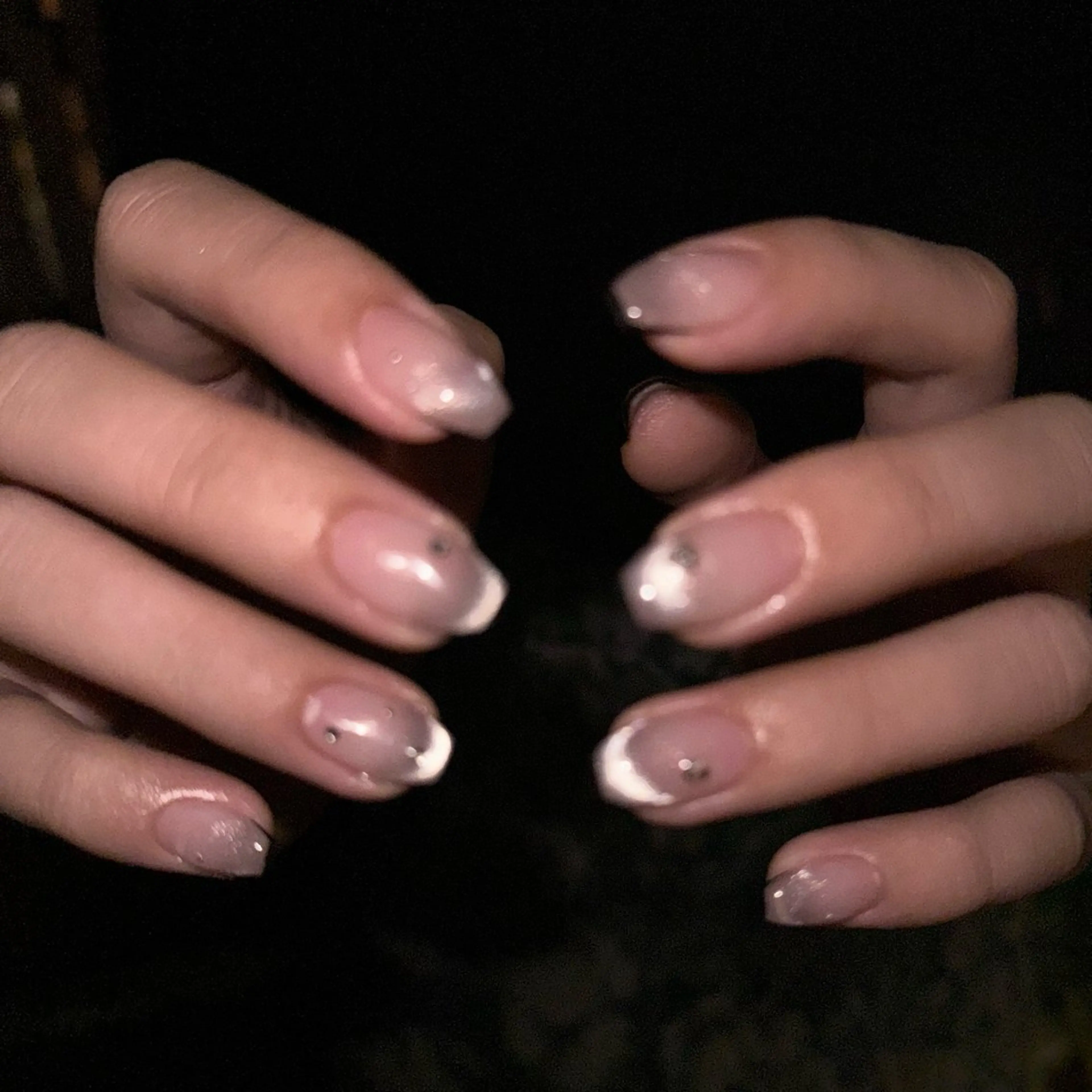 ネイル フレンチネイル マグネットネイル マグネットフレンチ ハンドネイル chipieee kannaのネイルデザイン