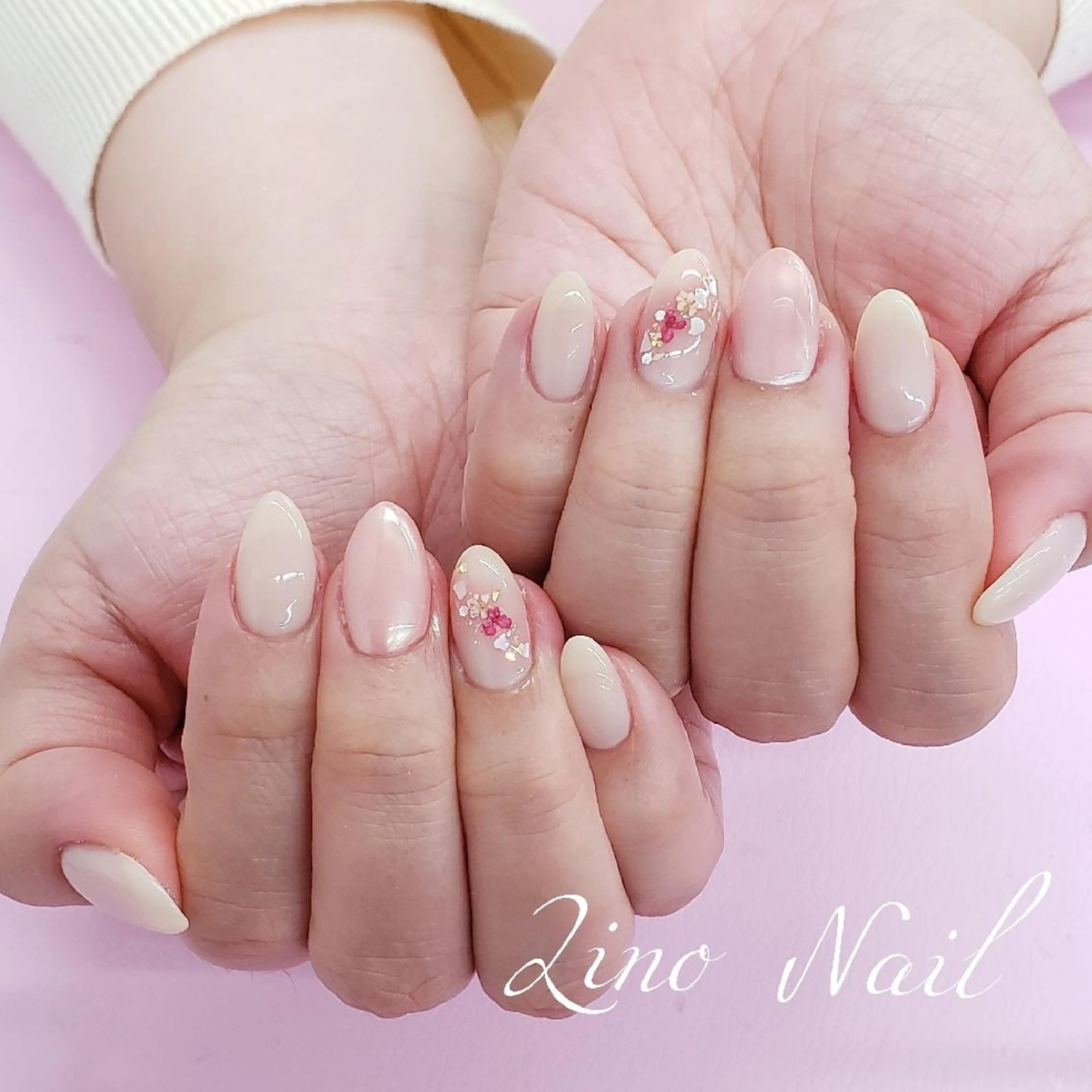 ネイル オーロラネイル カジュアル フラワーネイル ジェルネイル ミラーネイル ハンドネイル Lino Nailのネイルデザイン
