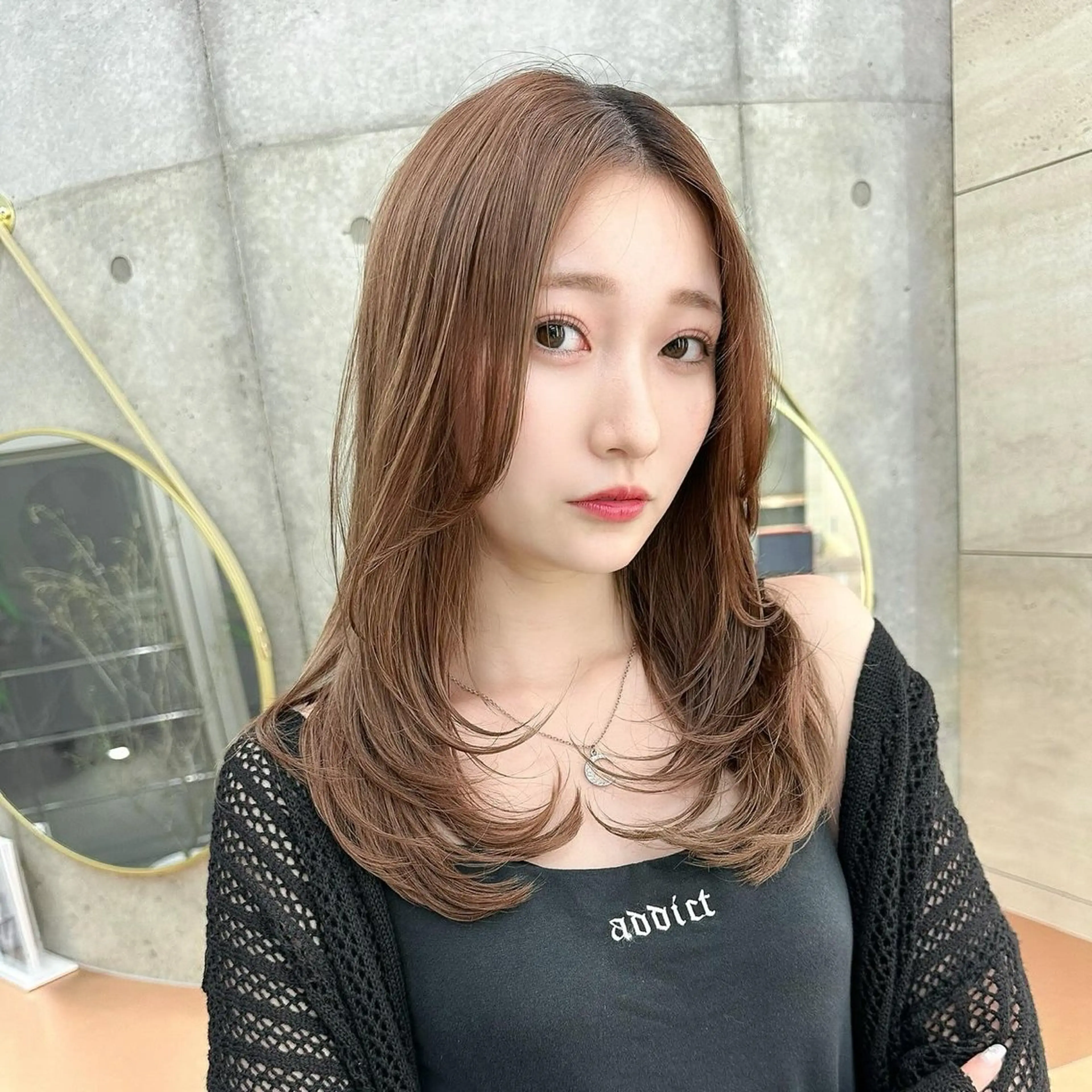 ロング 髪質改善|透明 感カラー🩵レイヤーのヘアスタイル