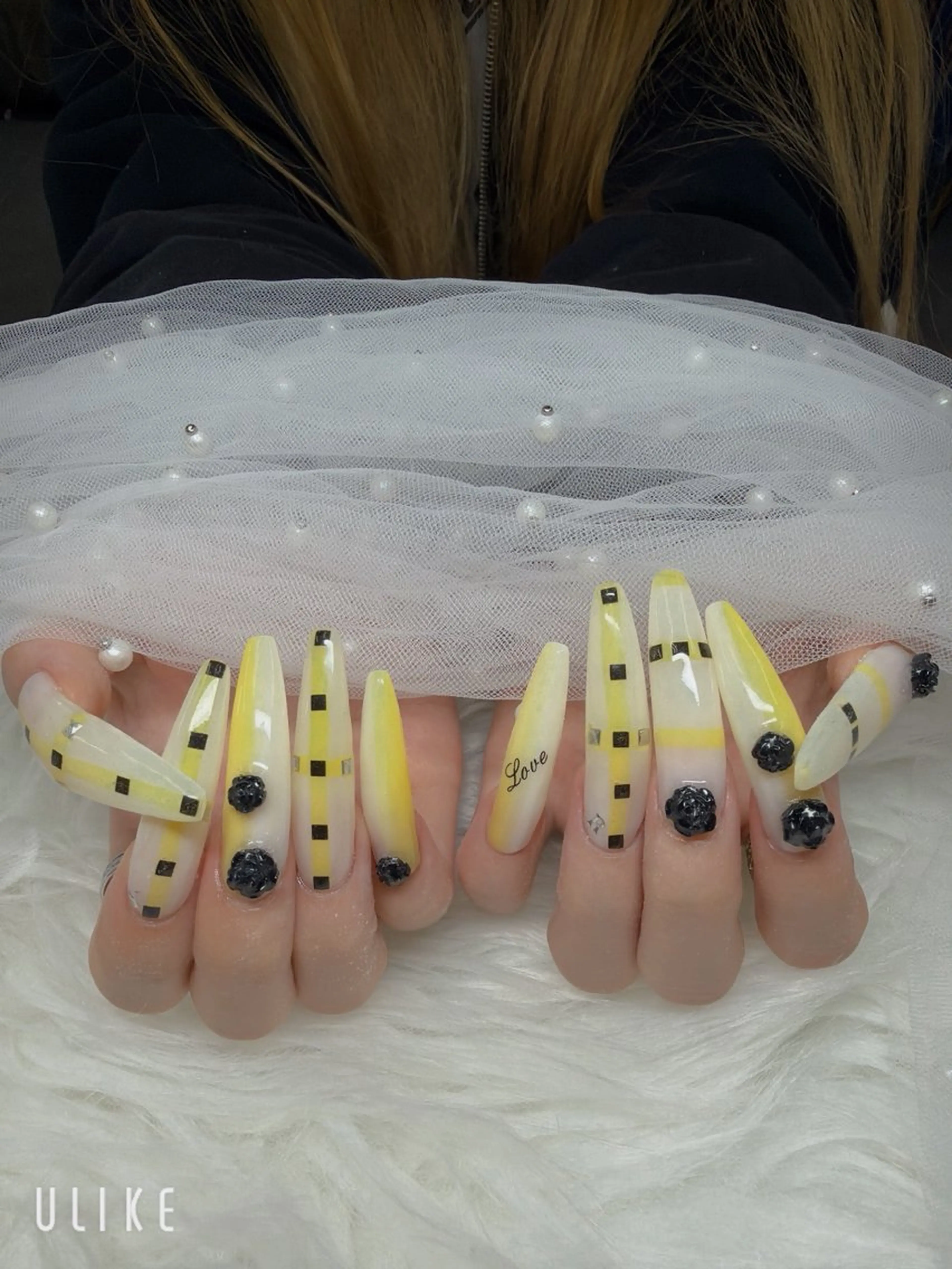 ロング 戸田 宏美のネイルデザイン