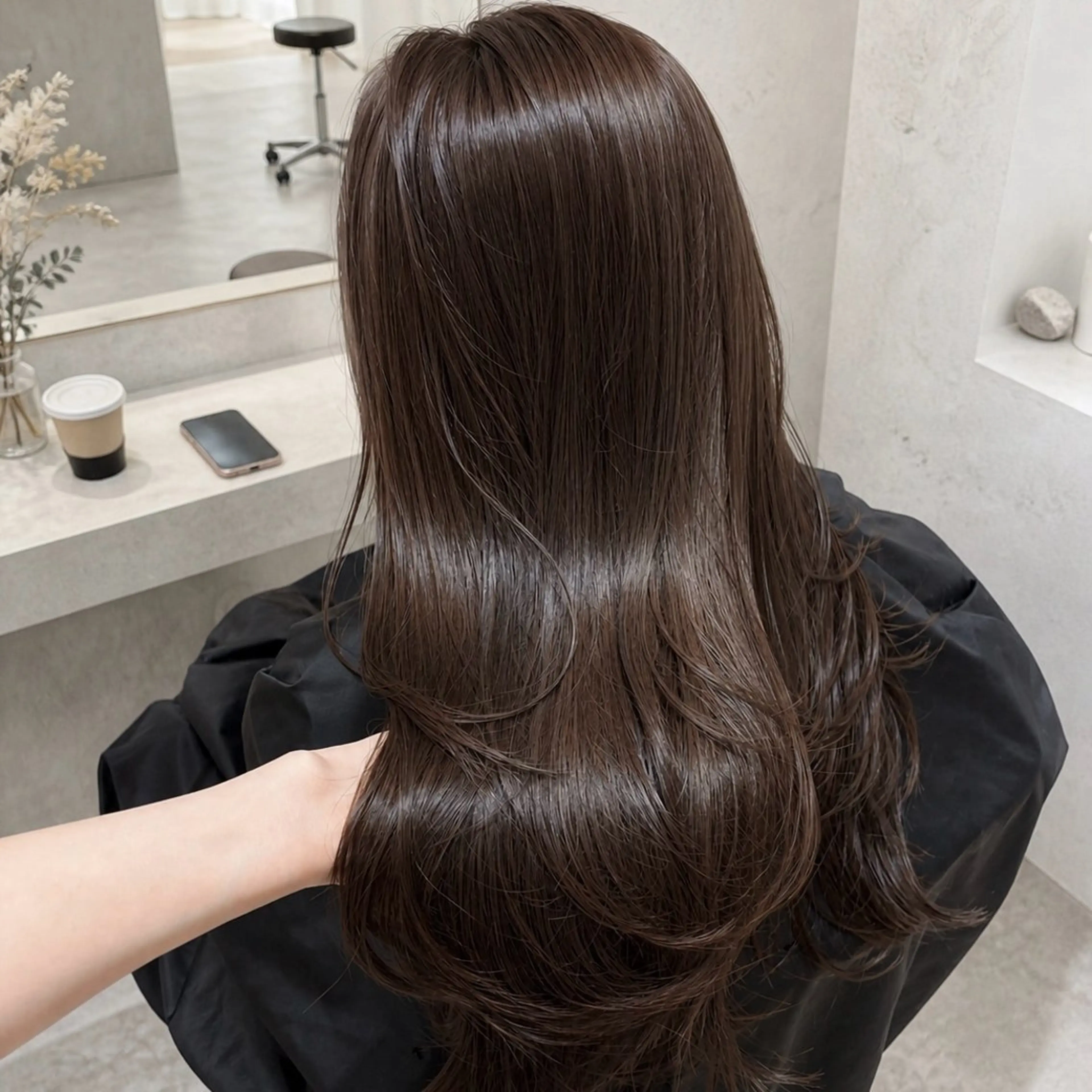 ロング カット ヘアカラー トリートメント 盛れる透明感カラー・ momokaのヘアスタイル