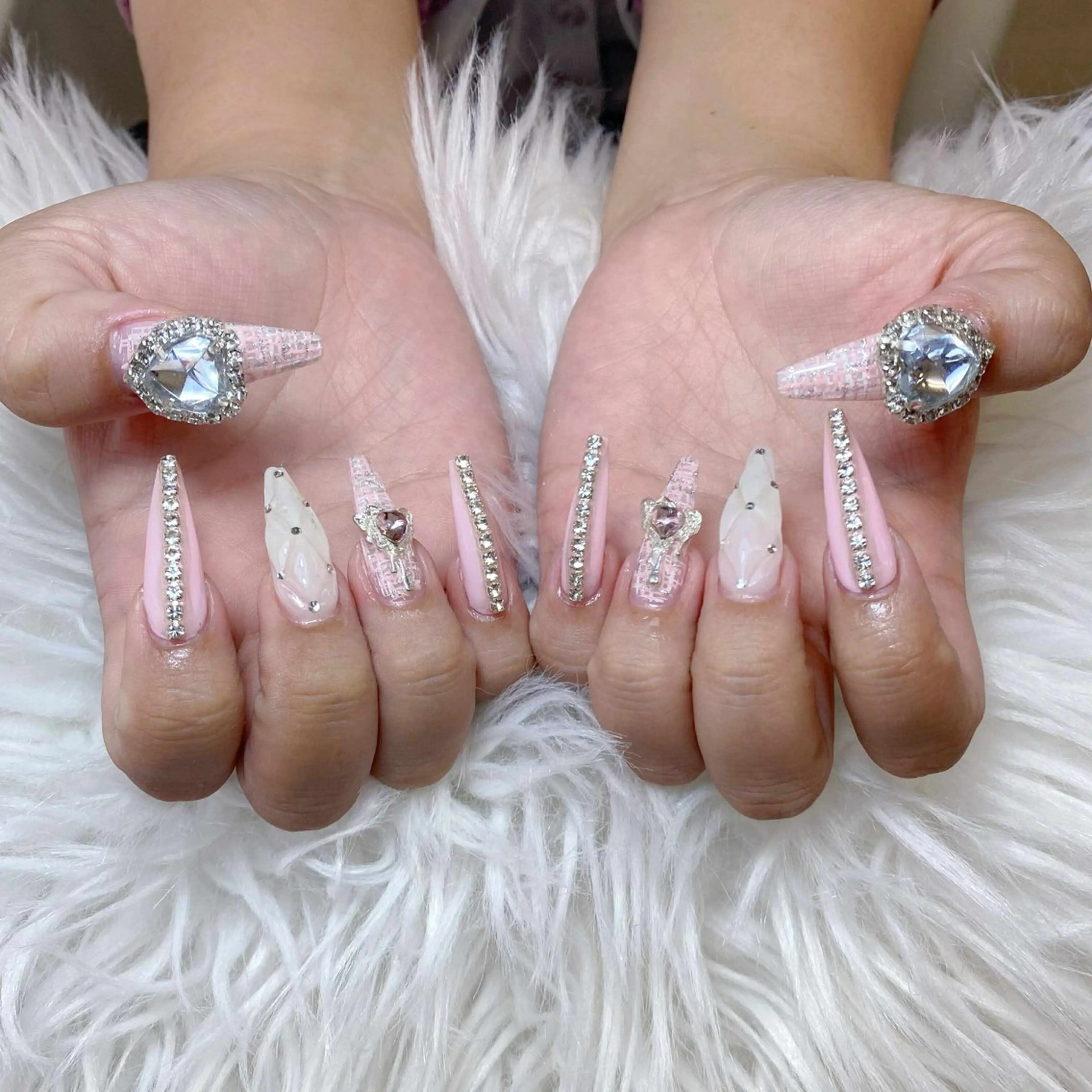 ネイル ハンドネイル ANH NAIL ゴテゴテ専門店💎のネイルデザイン