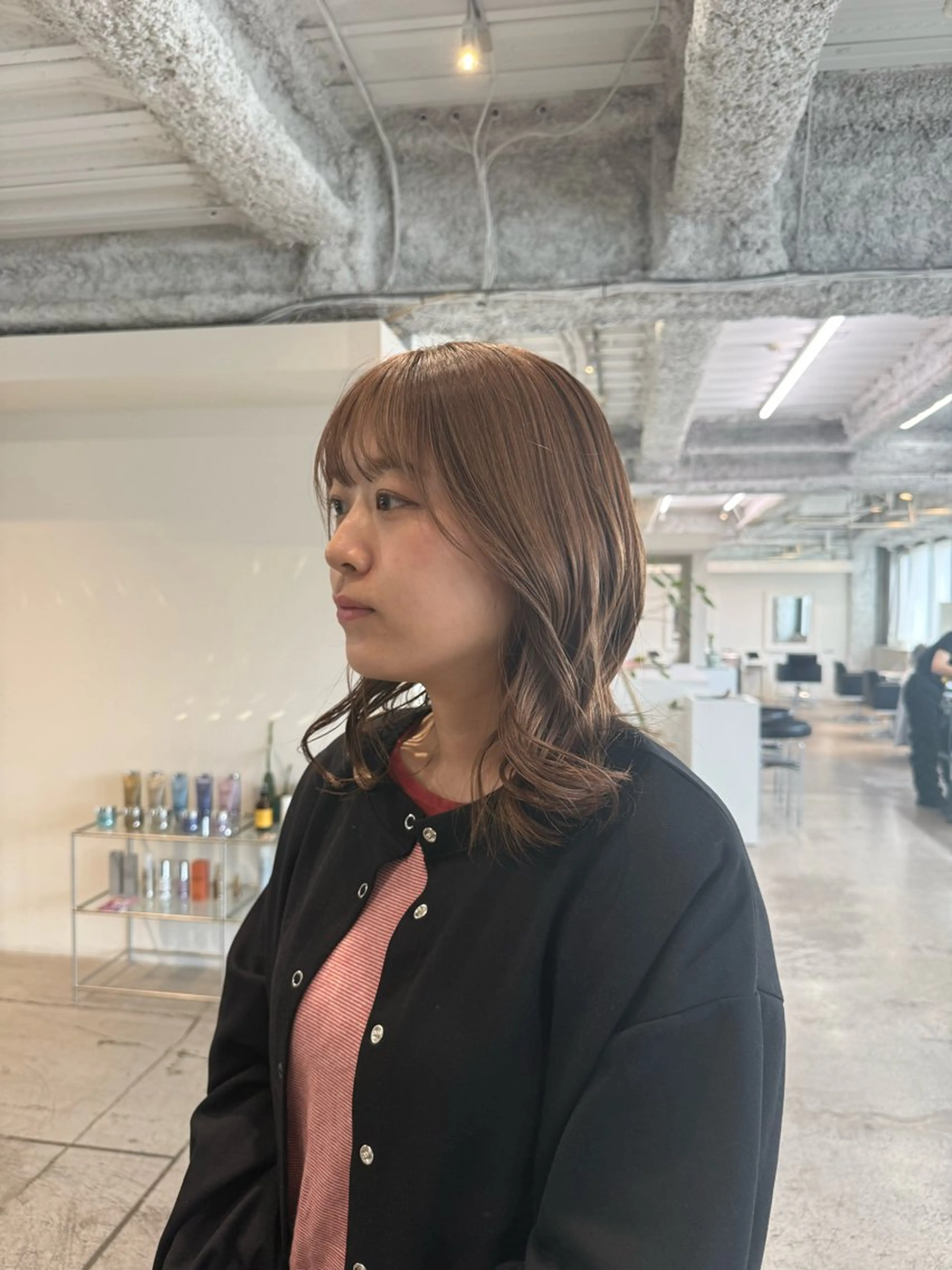 ミディアム カラー ANY Sakiのヘアスタイル