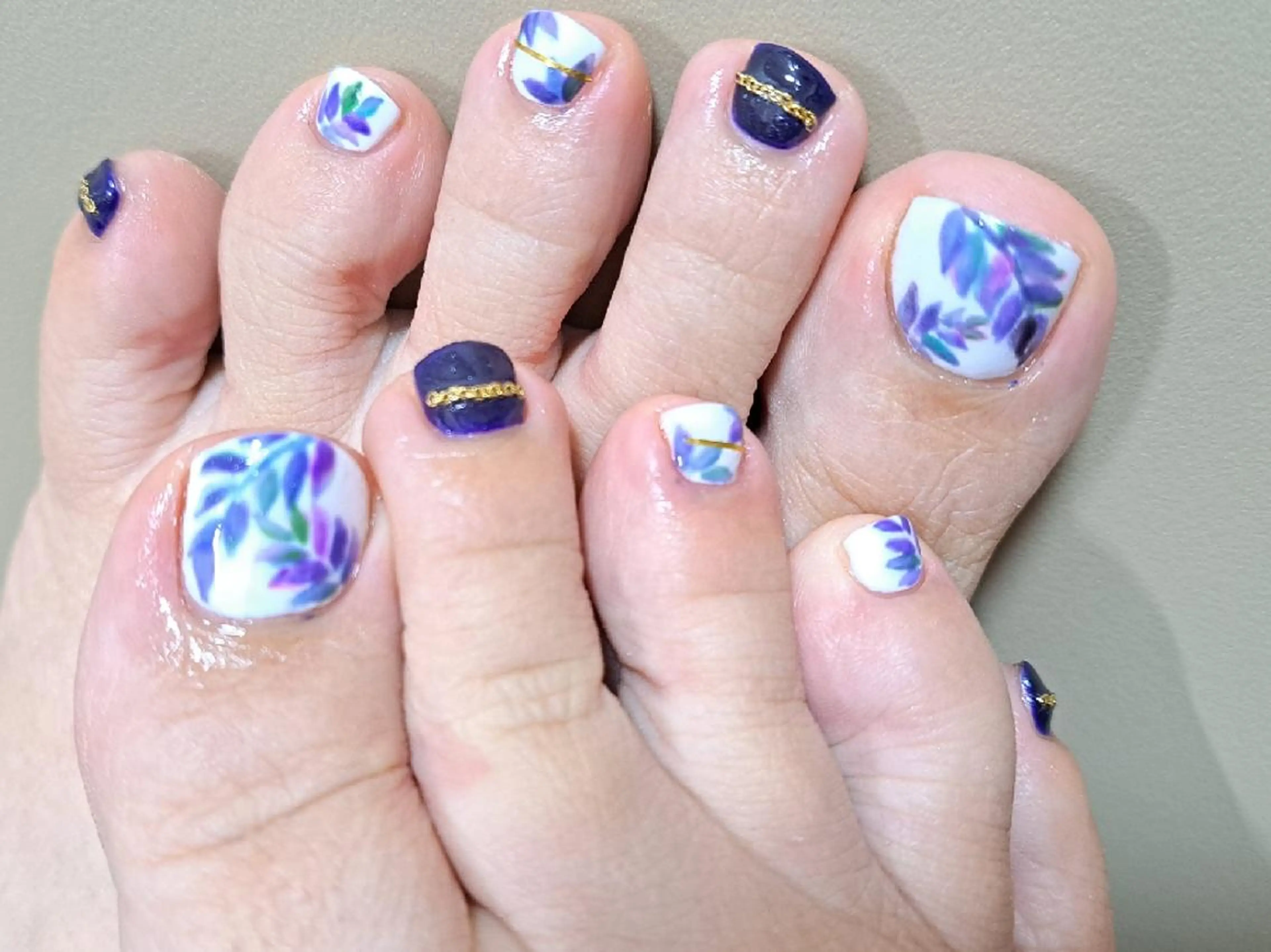 ネイル ハンドネイル フットネイル Lupinus ルピナスのネイルデザイン