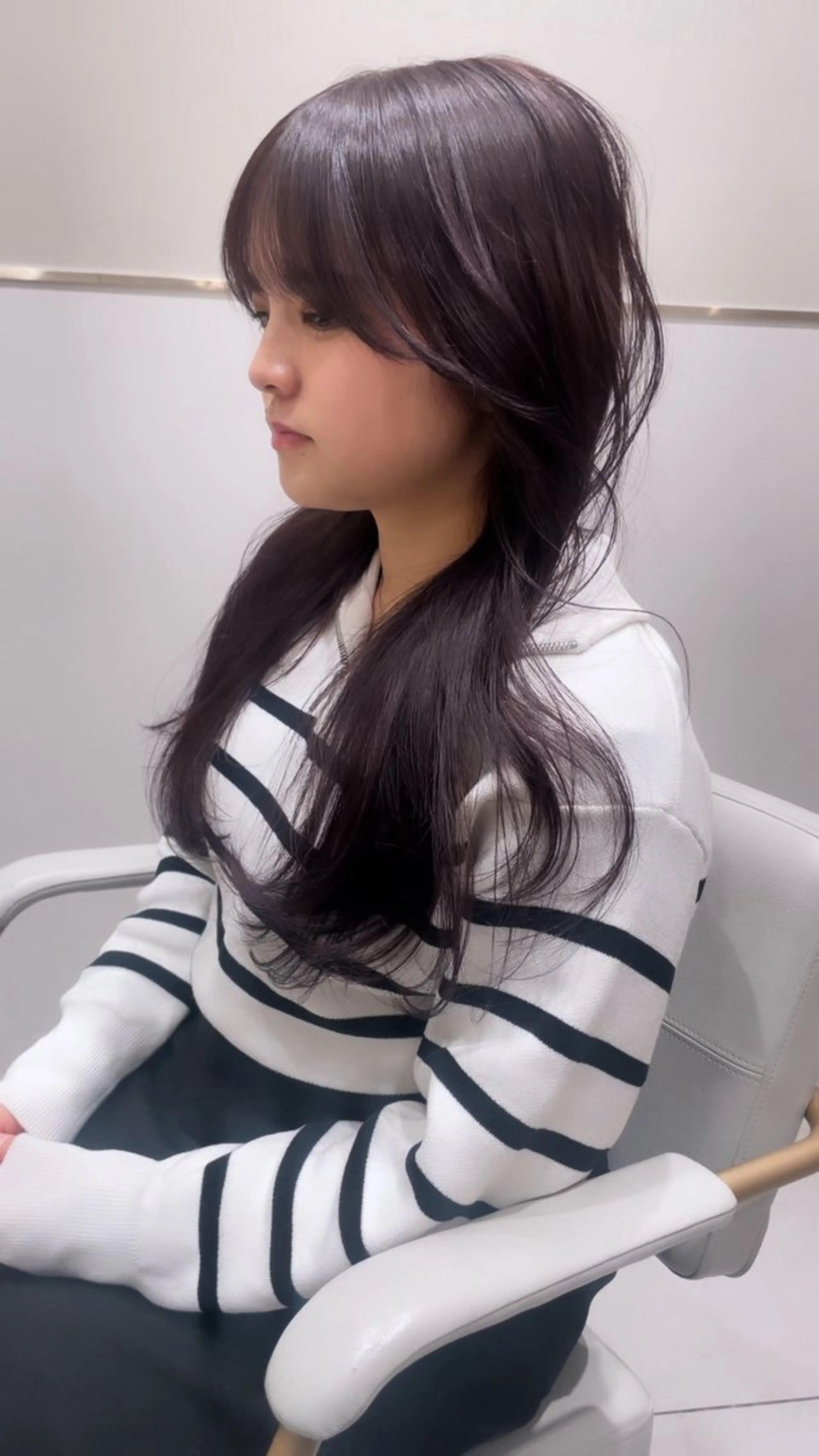 ミディアム カラー レイヤーカット/透明 感カラー🐬永井瑠栞のヘアスタイル