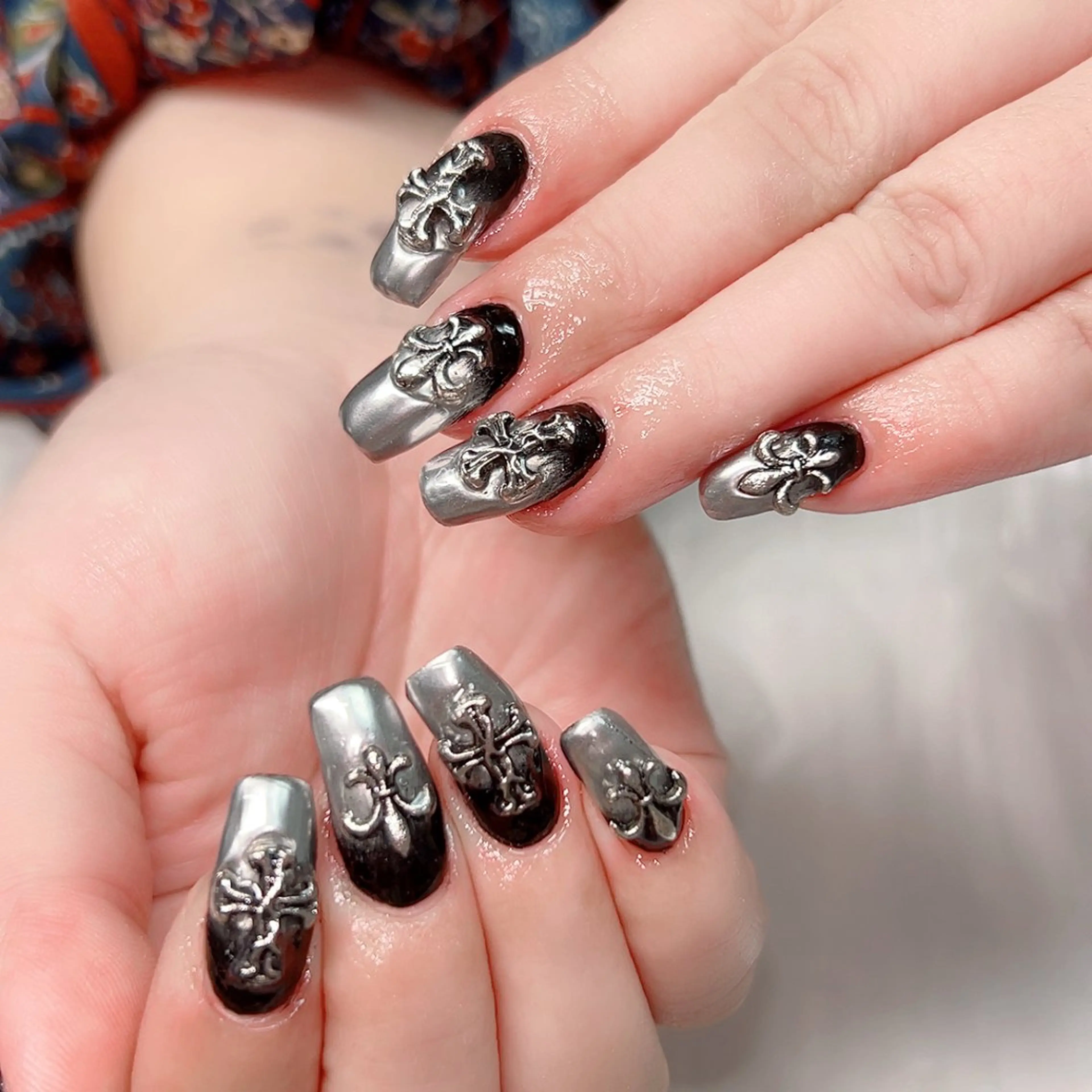 ネイル ロングネイル シルバー Cute Tips nailのネイルデザイン