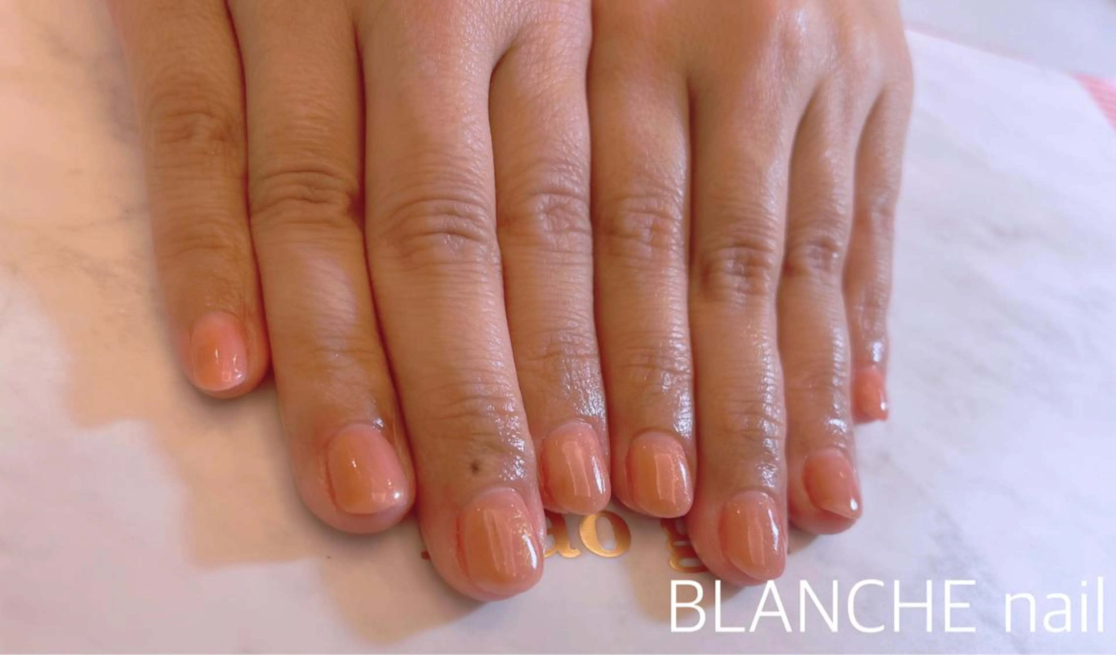 ネイル ジェルネイル ゴールド オフィスネイル シンプルネイル BLANCHE Nailのネイルデザイン