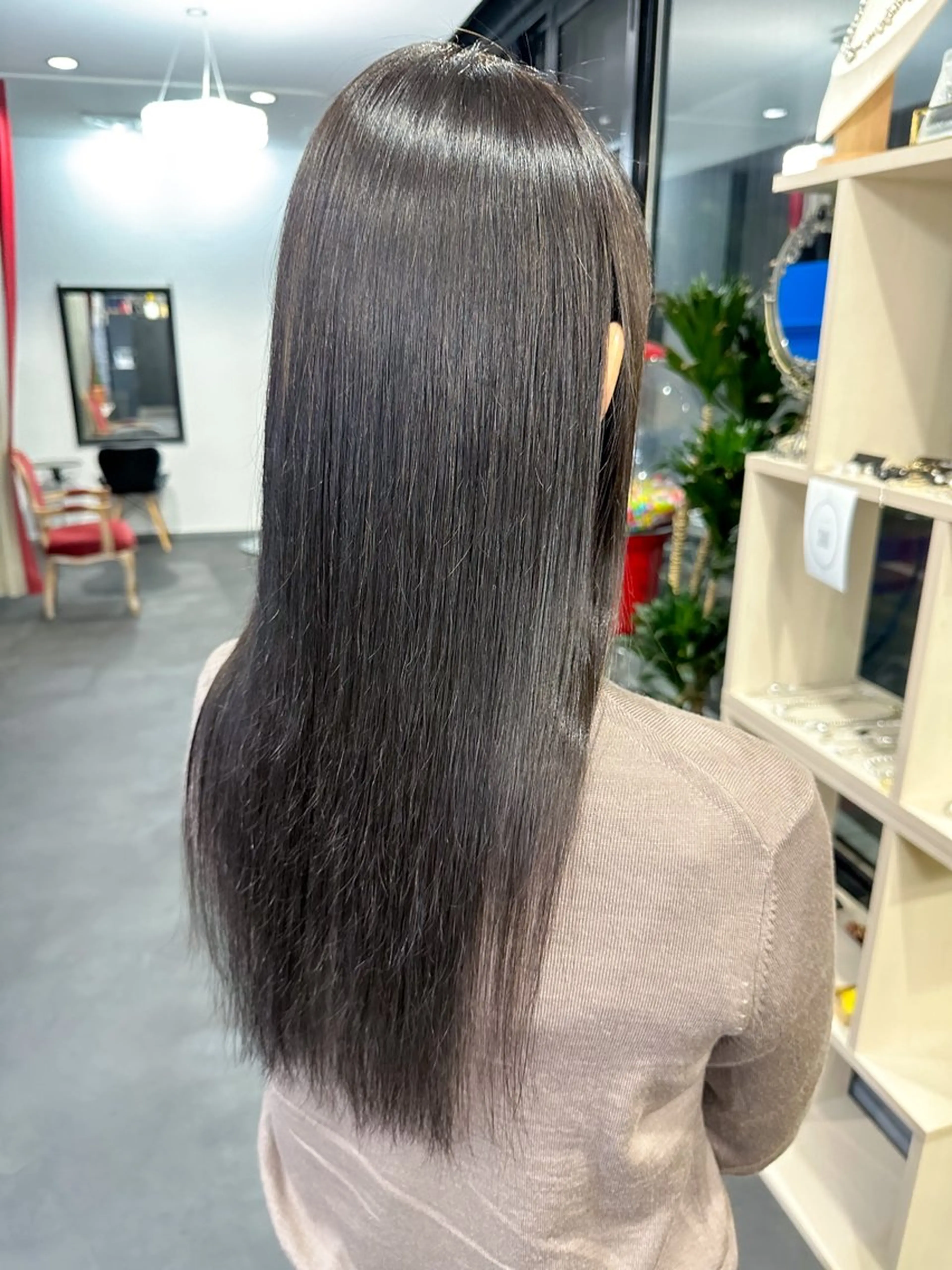 ロング 桒村 沙綾のヘアスタイル