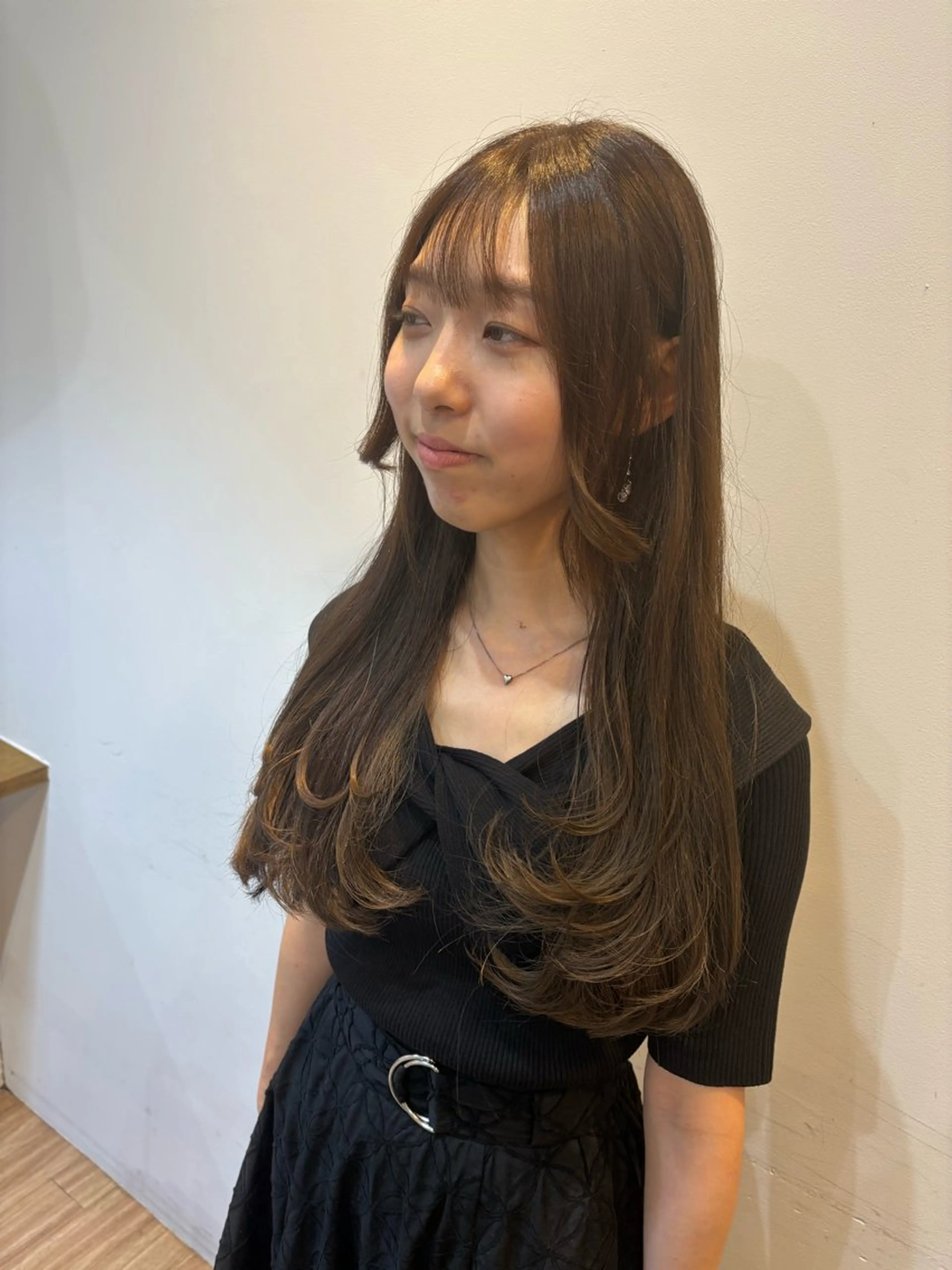 セミロング 韓国ヘアー🇰🇷 MIWAのヘアスタイル