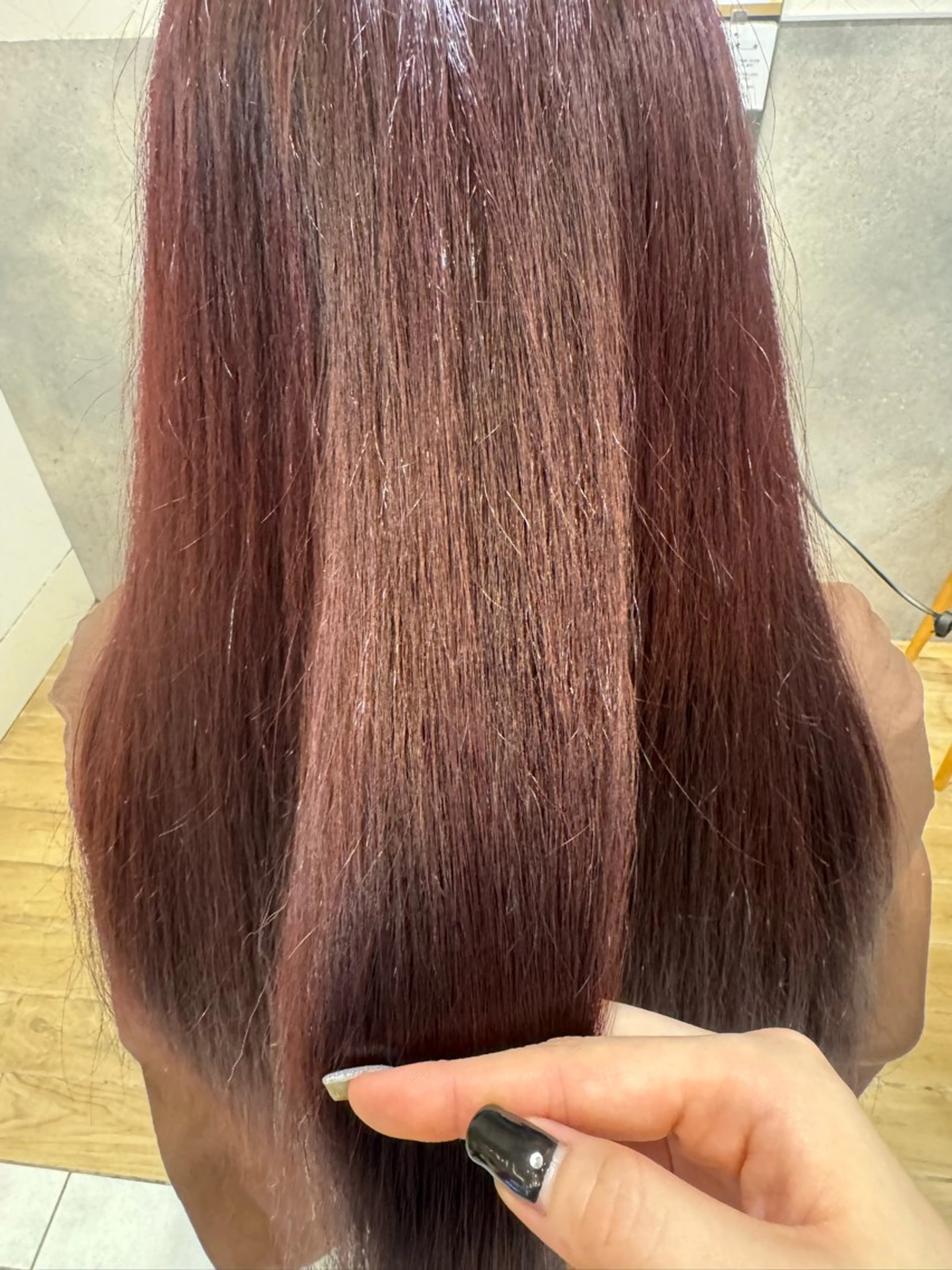 カラー 小林 菜々美のヘアスタイル