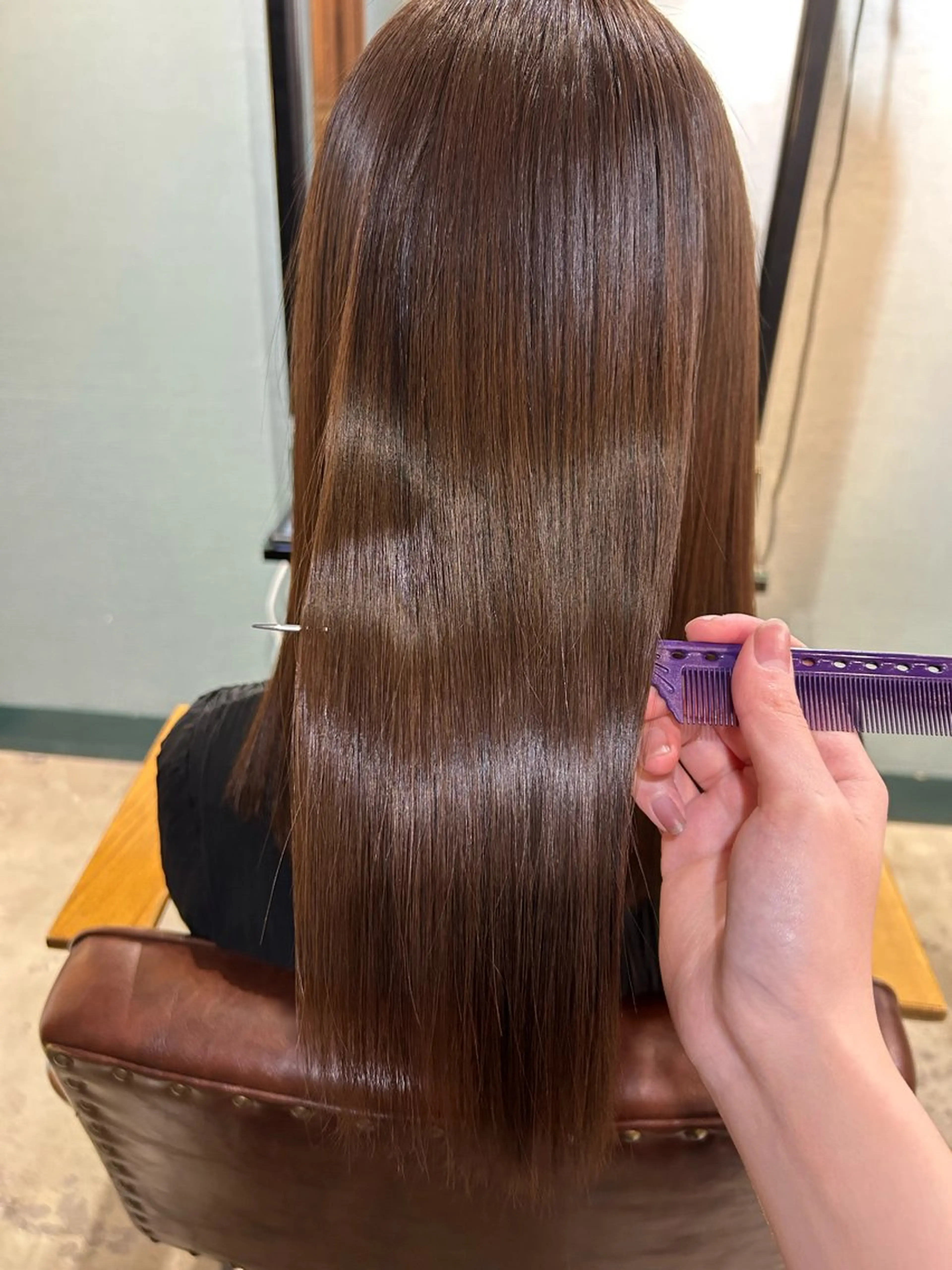 セミロング 𝐒𝐇𝐔𝐑𝐈 🦋艶カラー🦋のヘアスタイル