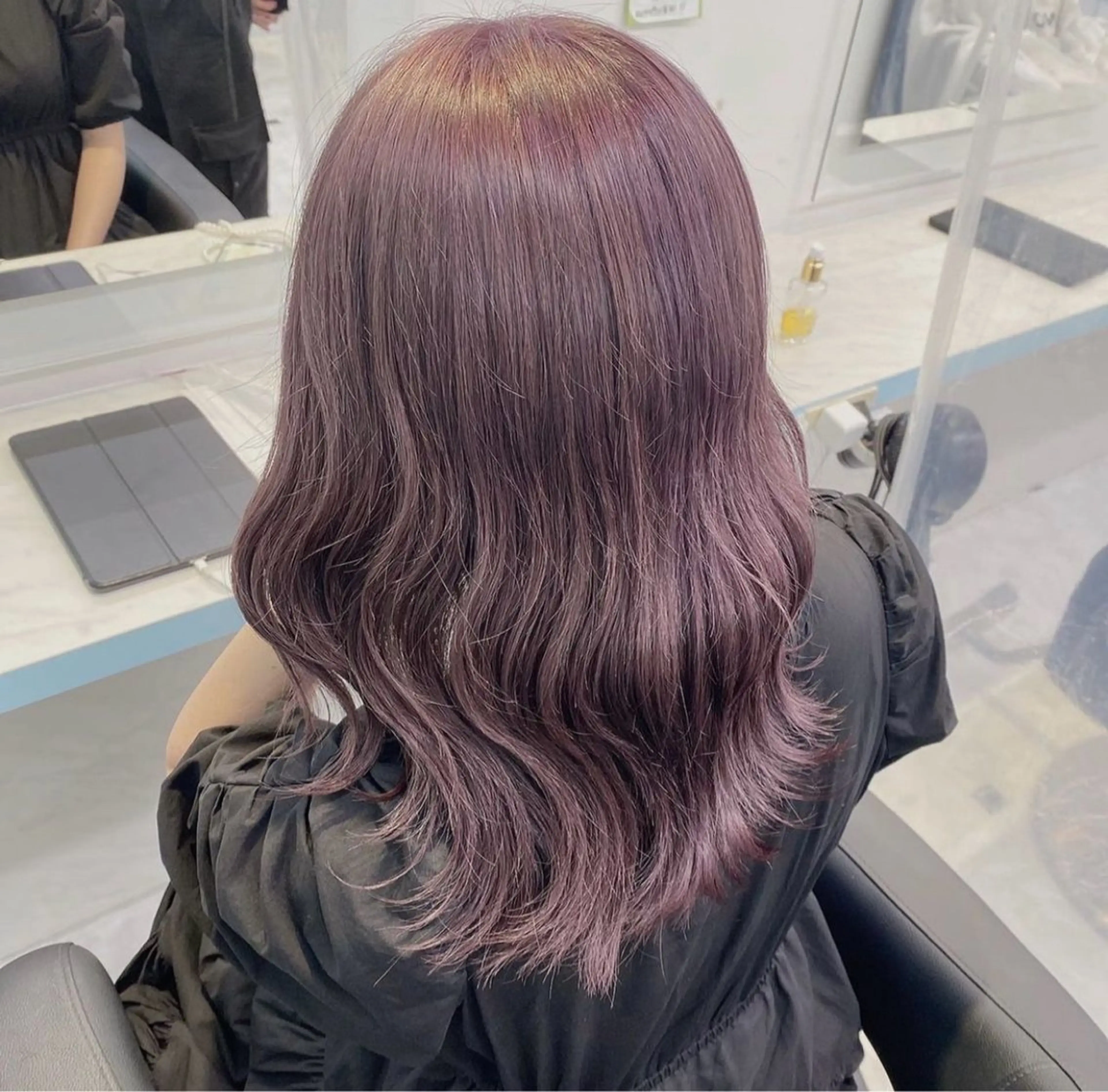 ミディアム ヘアカラー 顔周りレイヤー/新宿 /モテ艶カラー/航介のヘアスタイル