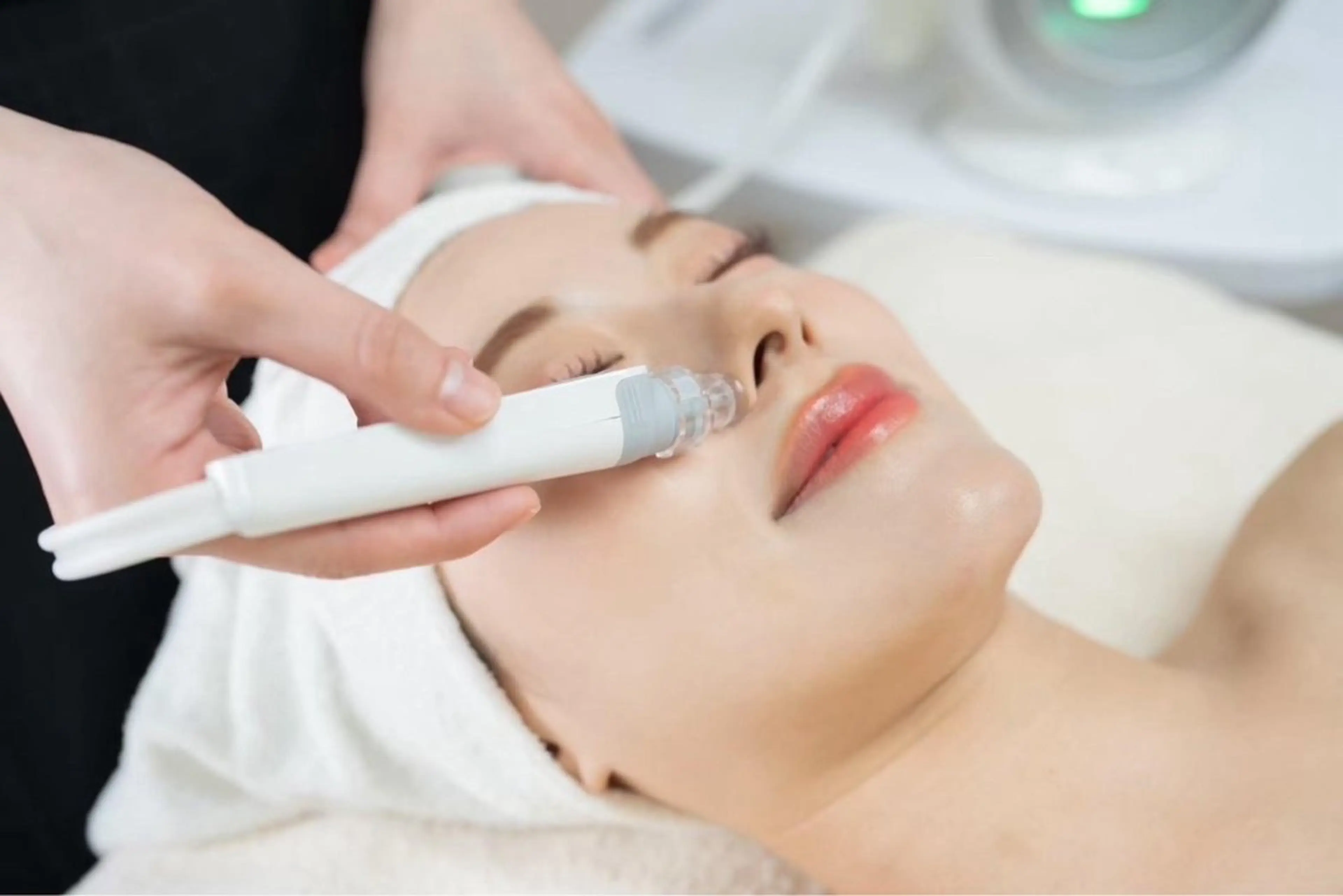 le verre 久屋公園のネイルデザイン