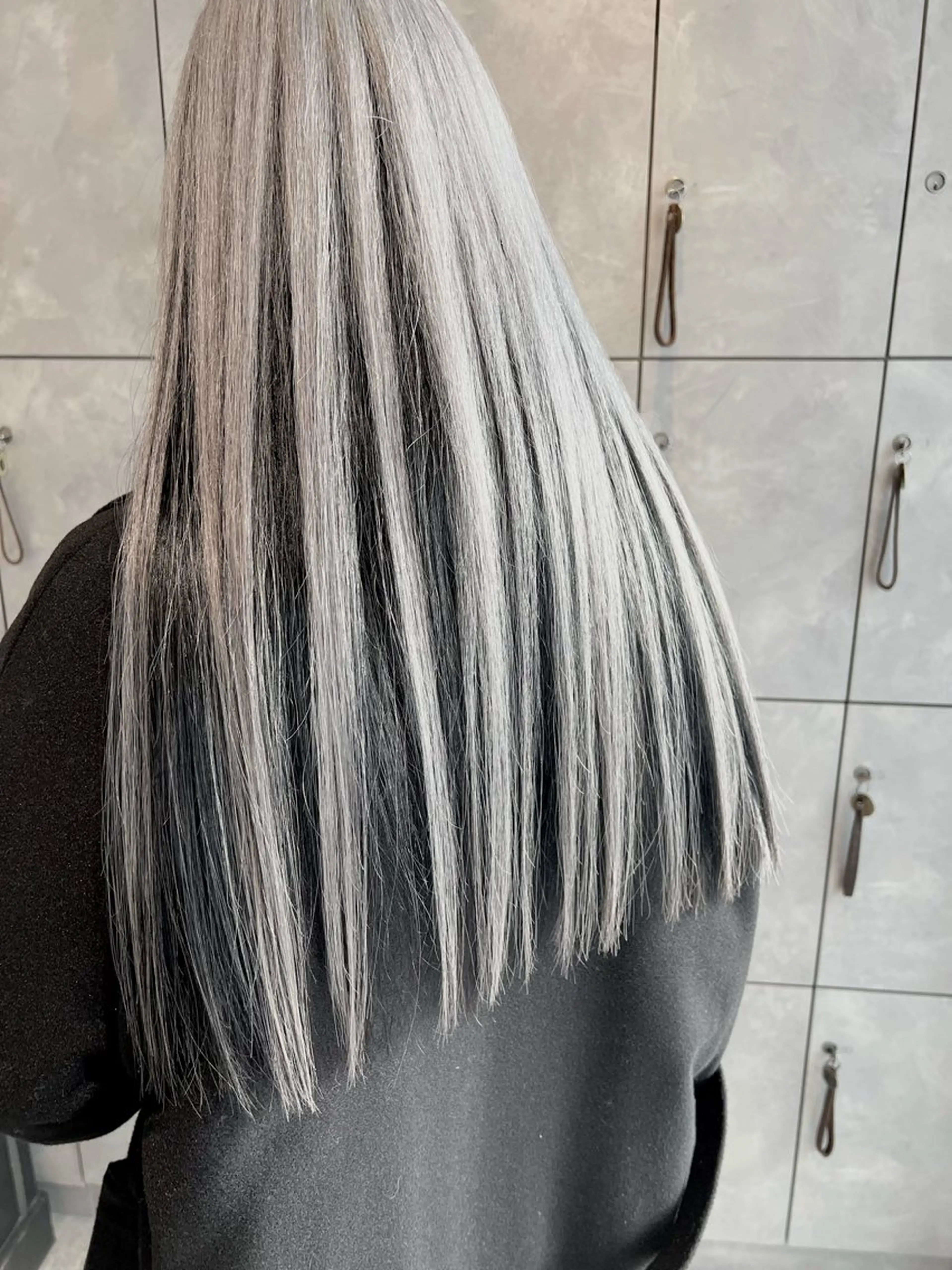 ロング カラー ヘアアレンジ ヘアカラー トリートメント ヘッドスパ ヘアセット 🌈インナーカラー ‘ショウマ’🌈のヘアスタイル