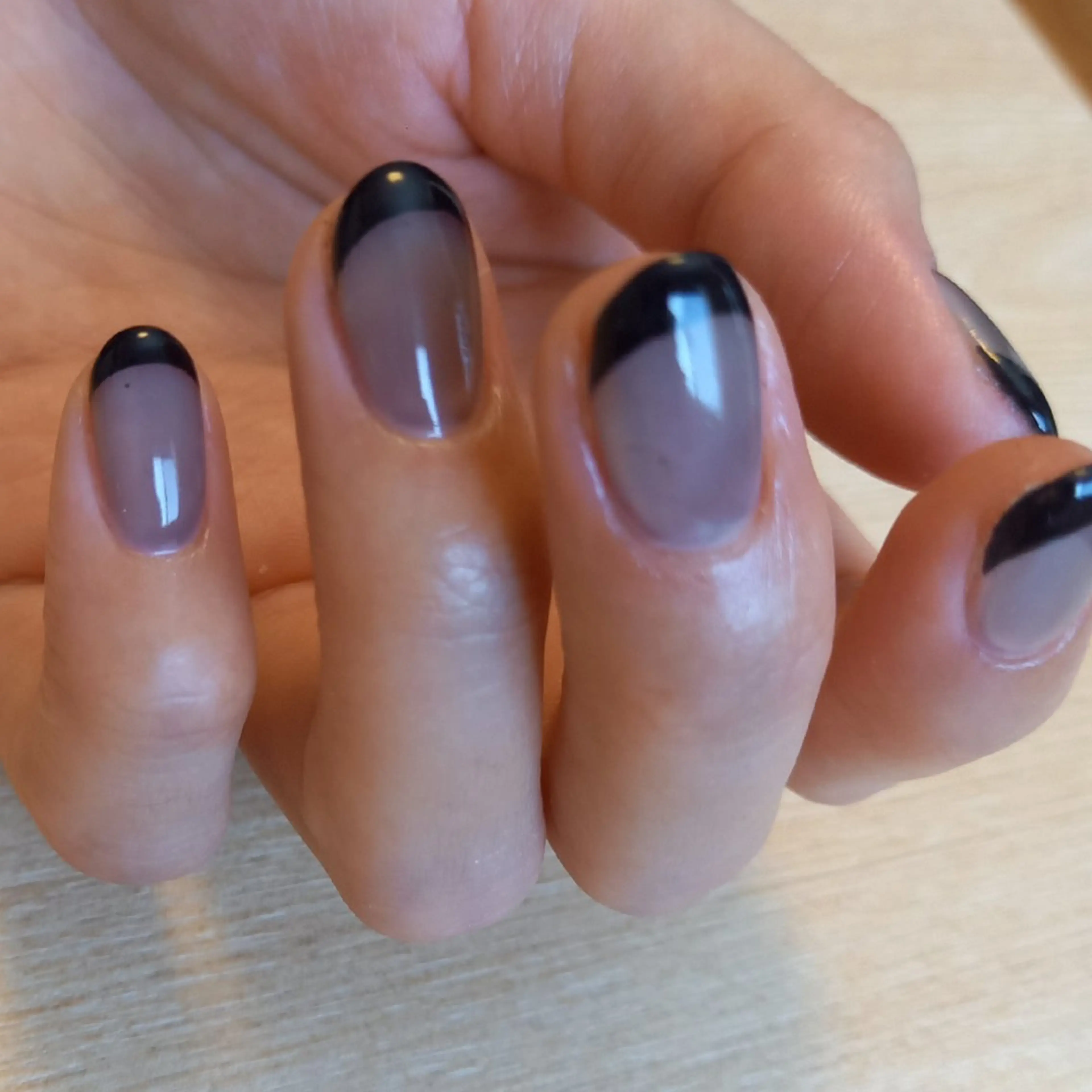 ネイル ænon nailのネイルデザイン
