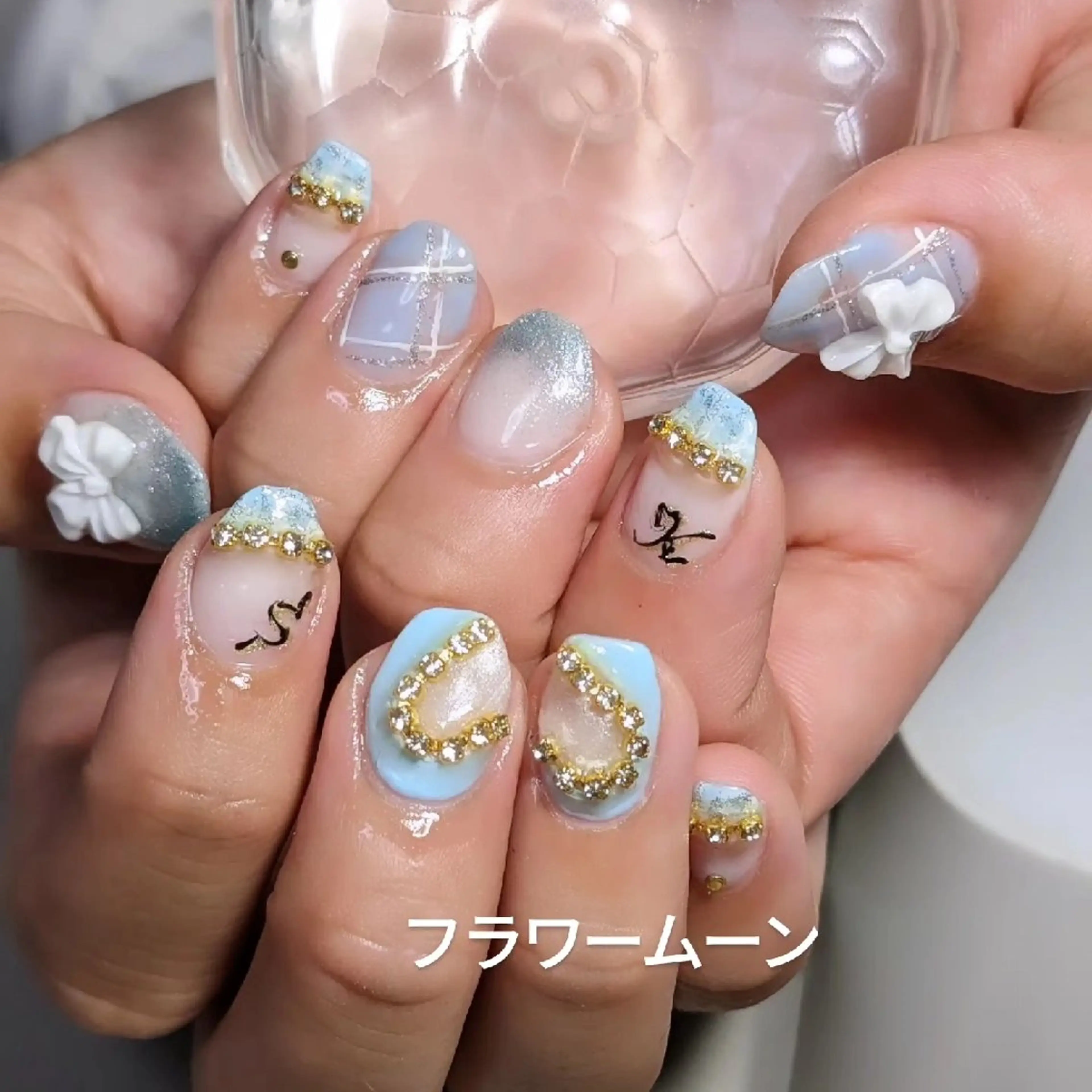 ネイル フレンチネイル ハート リボン フラワー ムーンのネイルデザイン