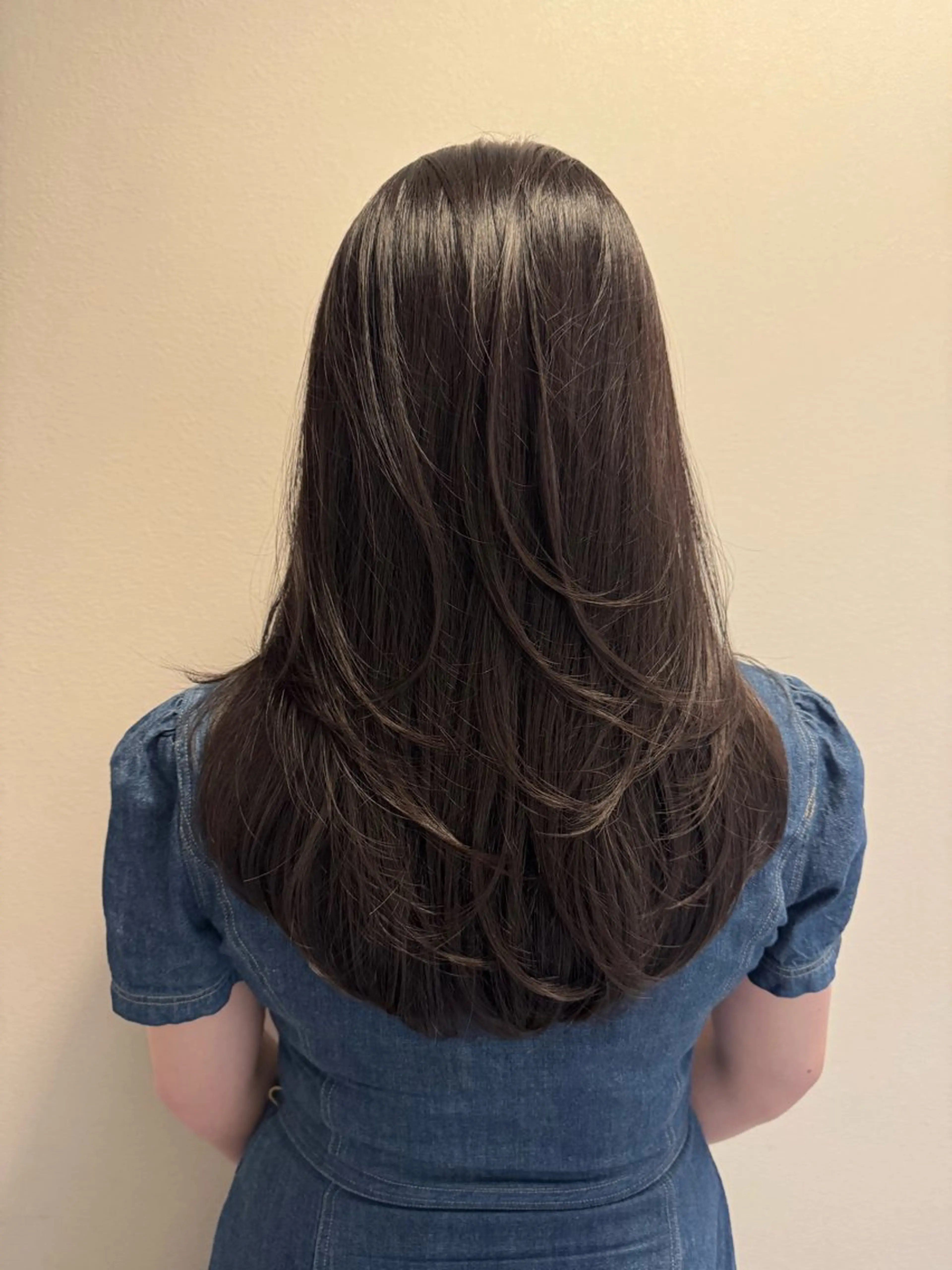 セミロング レイヤーカット 縮毛矯正 カット 縮毛矯正 トリートメント 艶レイヤー/艶髪矯正 /ケラトリ/石井のヘアスタイル