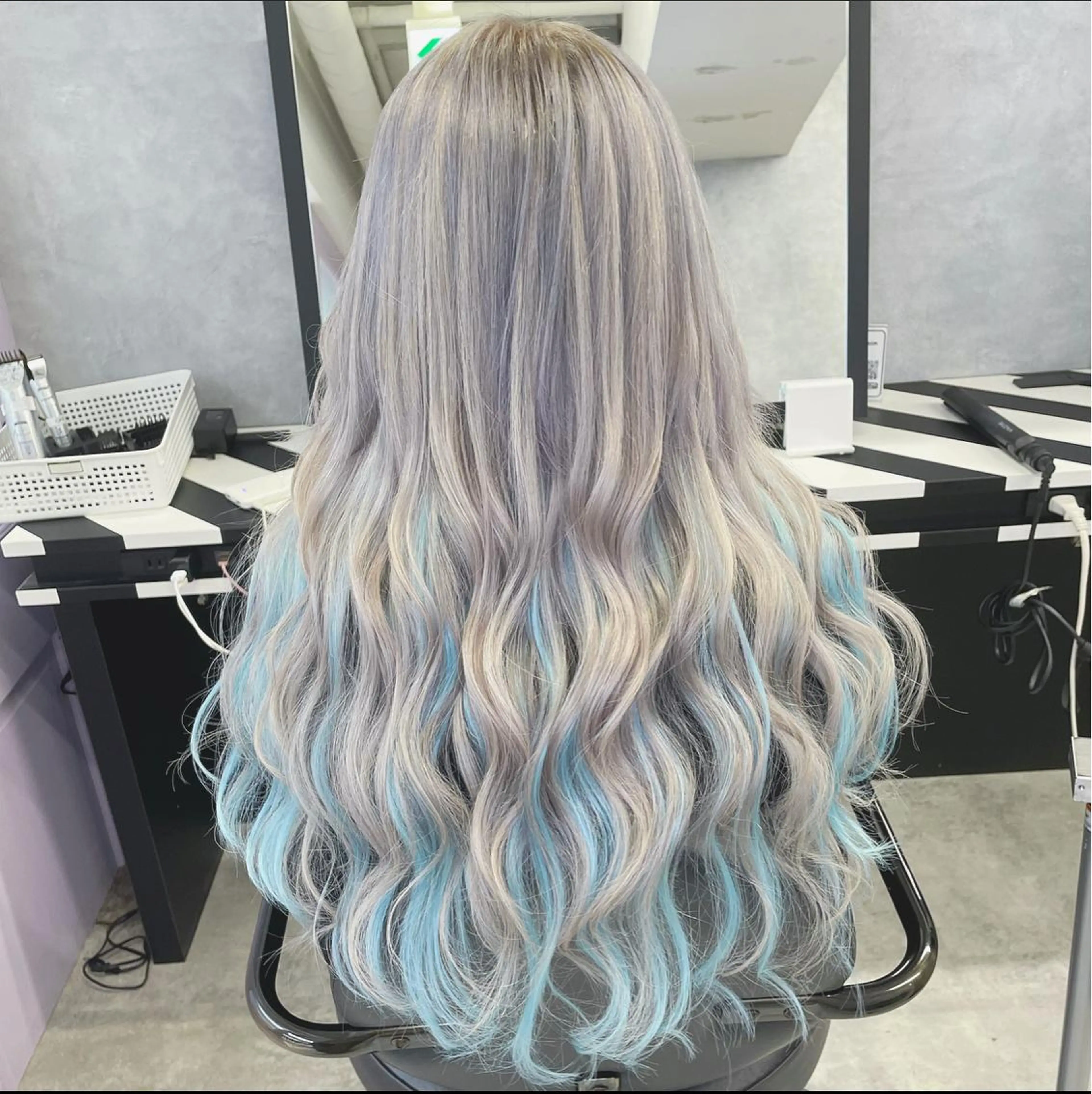ロング カット エクステ ブリーチ&エクステ 🥀ケアカラー特化のヘアスタイル