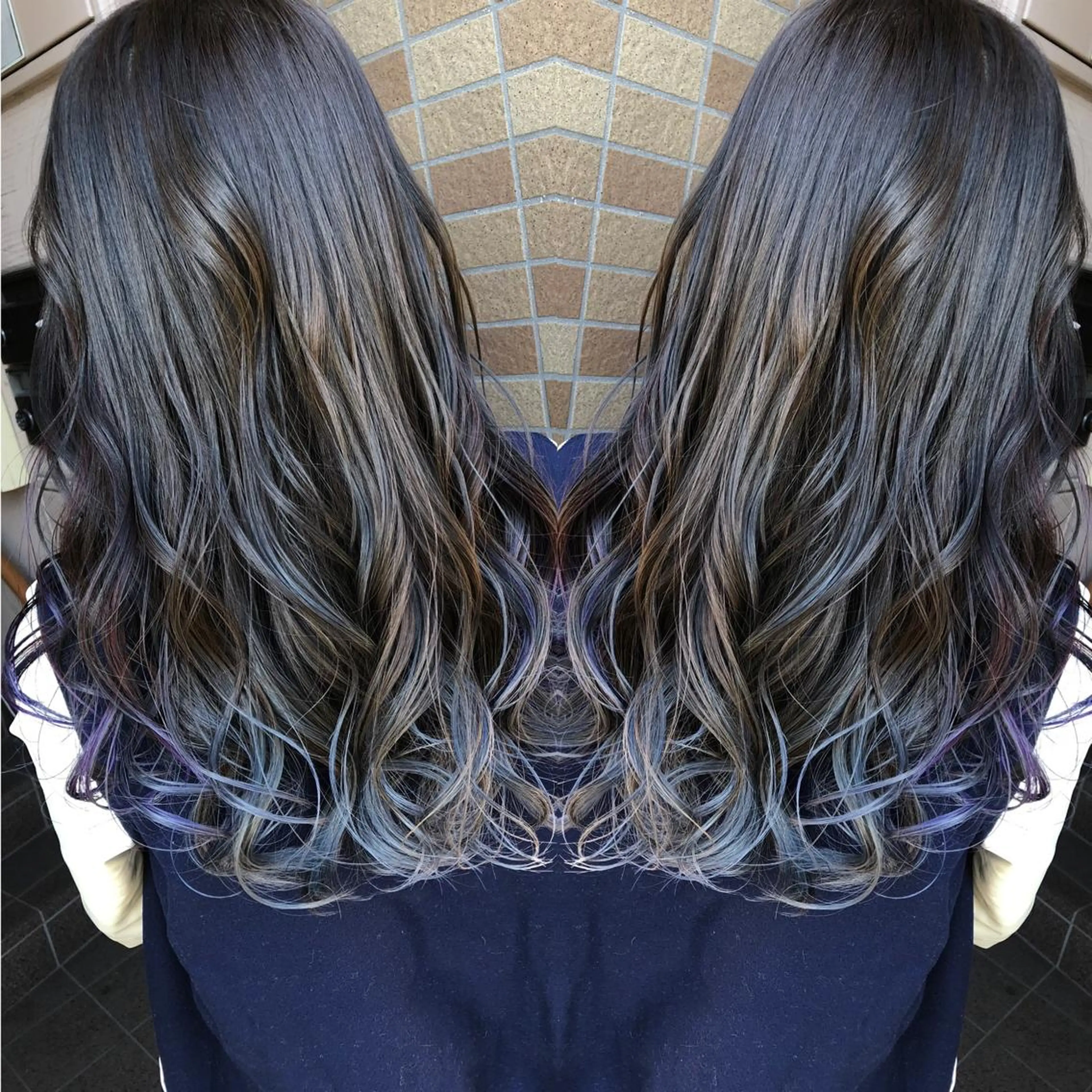 ロング StellA所属・アートディレクター ワダヒサノリのヘアスタイル