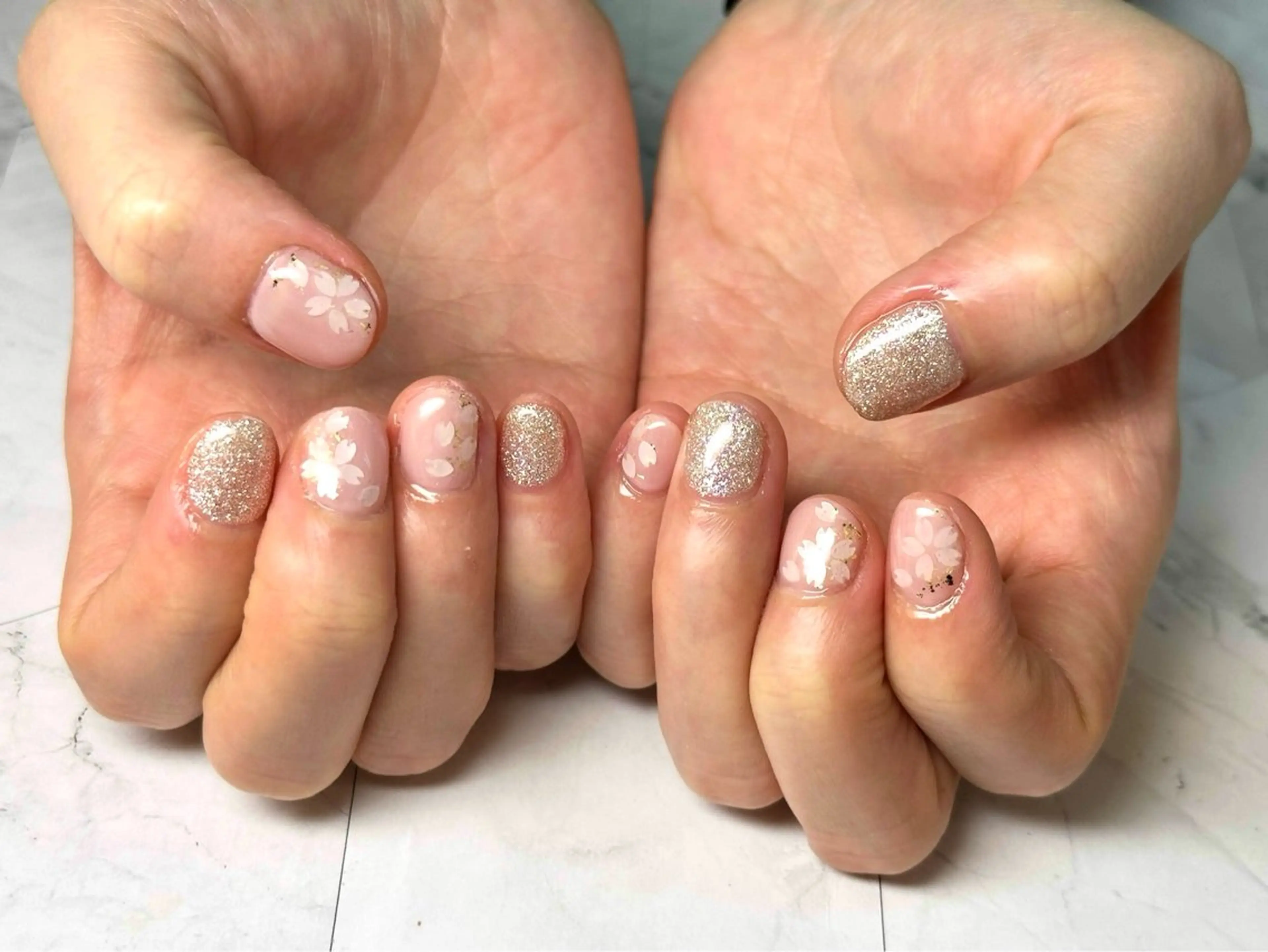 ネイル ハンドネイル Queennail 北堀江AYAのネイルデザイン