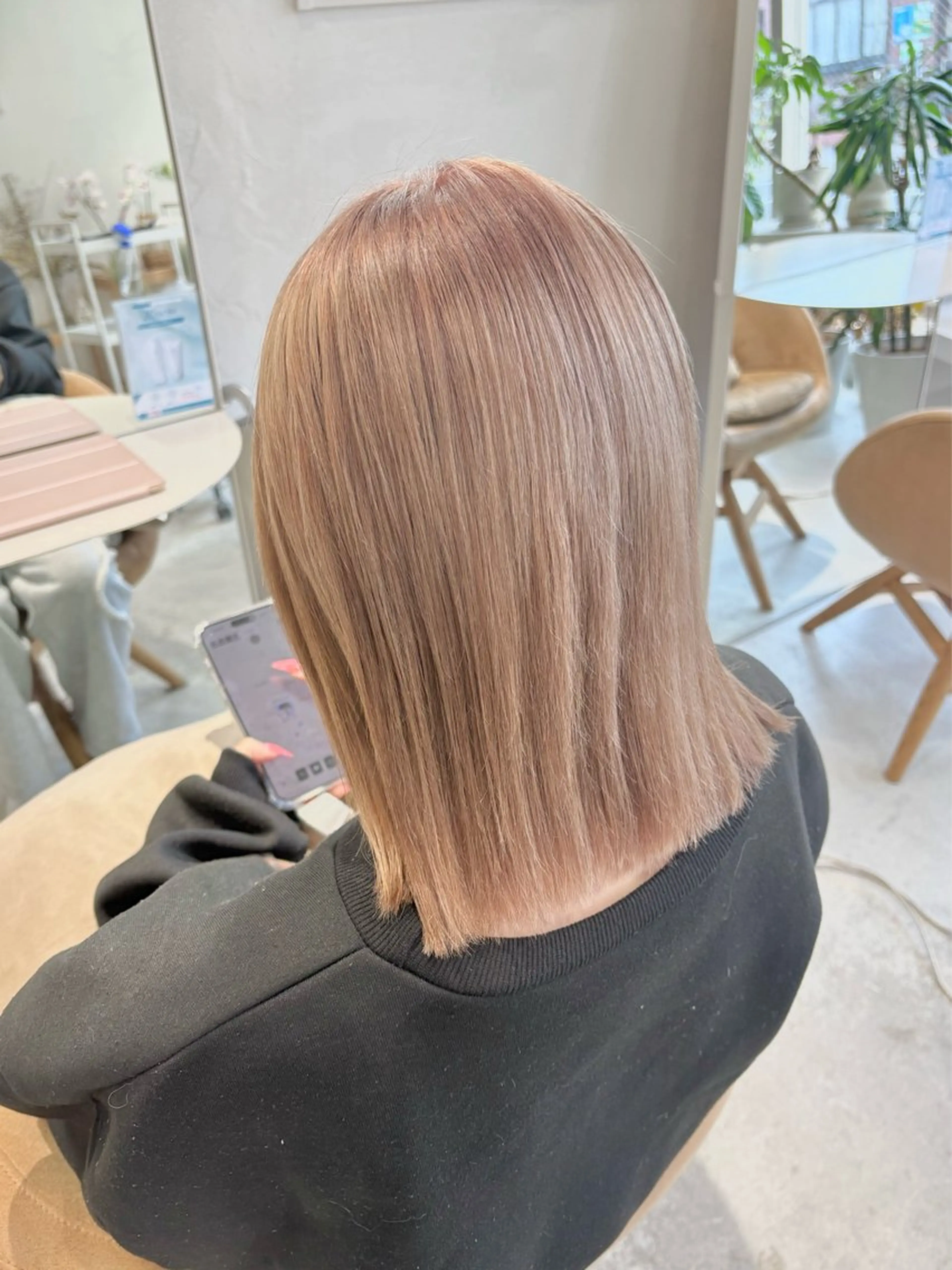 ミディアム 髪質改善 トリートメント 酸性ストレート カット ヘアカラー トリートメント 🪻花屋併設🪻秀島 有紀のヘアスタイル