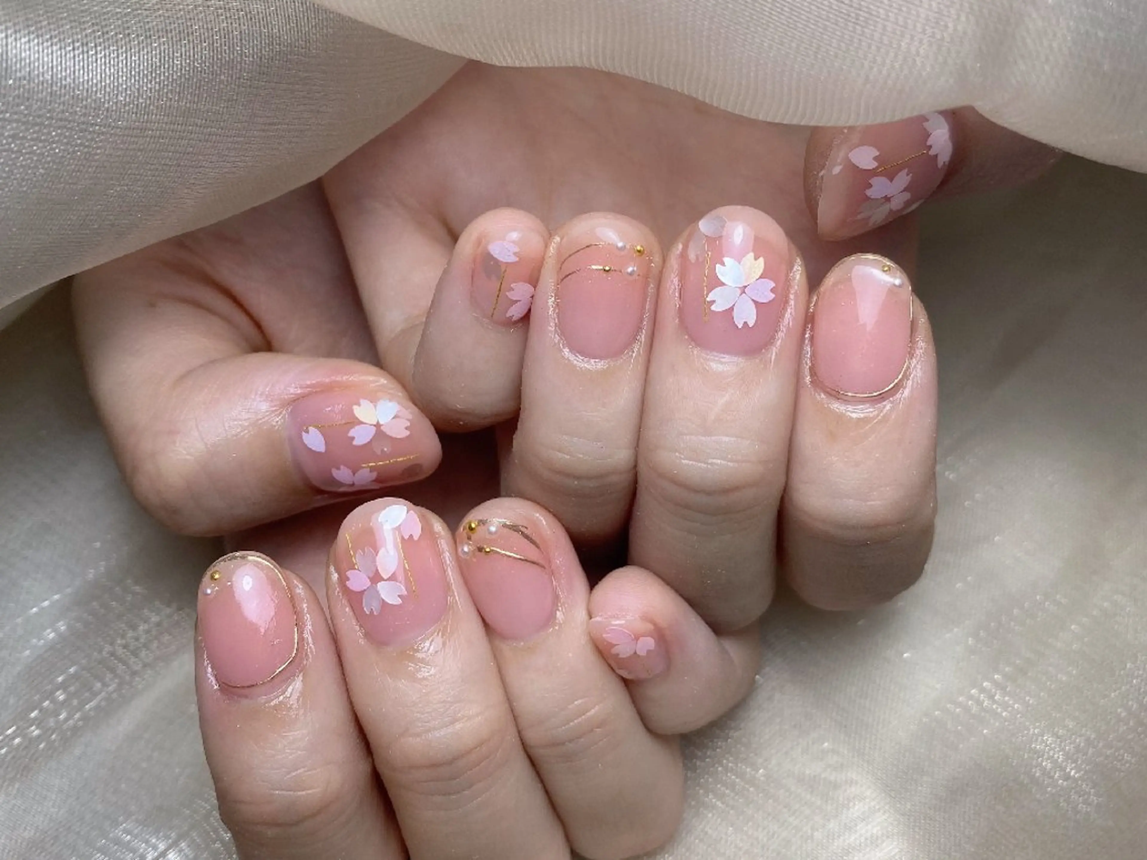 ネイル 桜ネイル ミラーネイル 持ち込み ピンク ハンドネイル UM Nail Salonのネイルデザイン