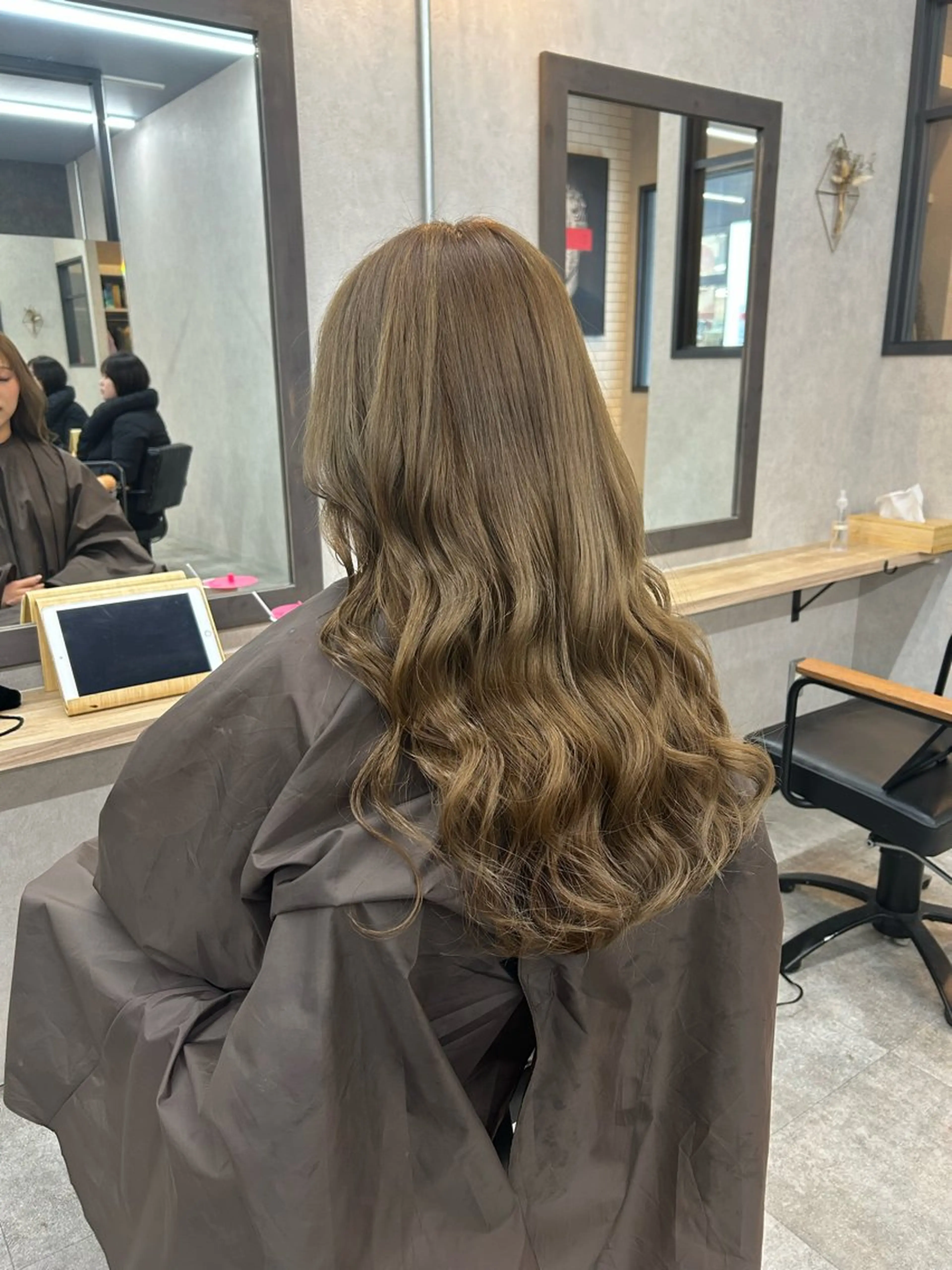 ロング カラー いなみね はるきのヘアスタイル