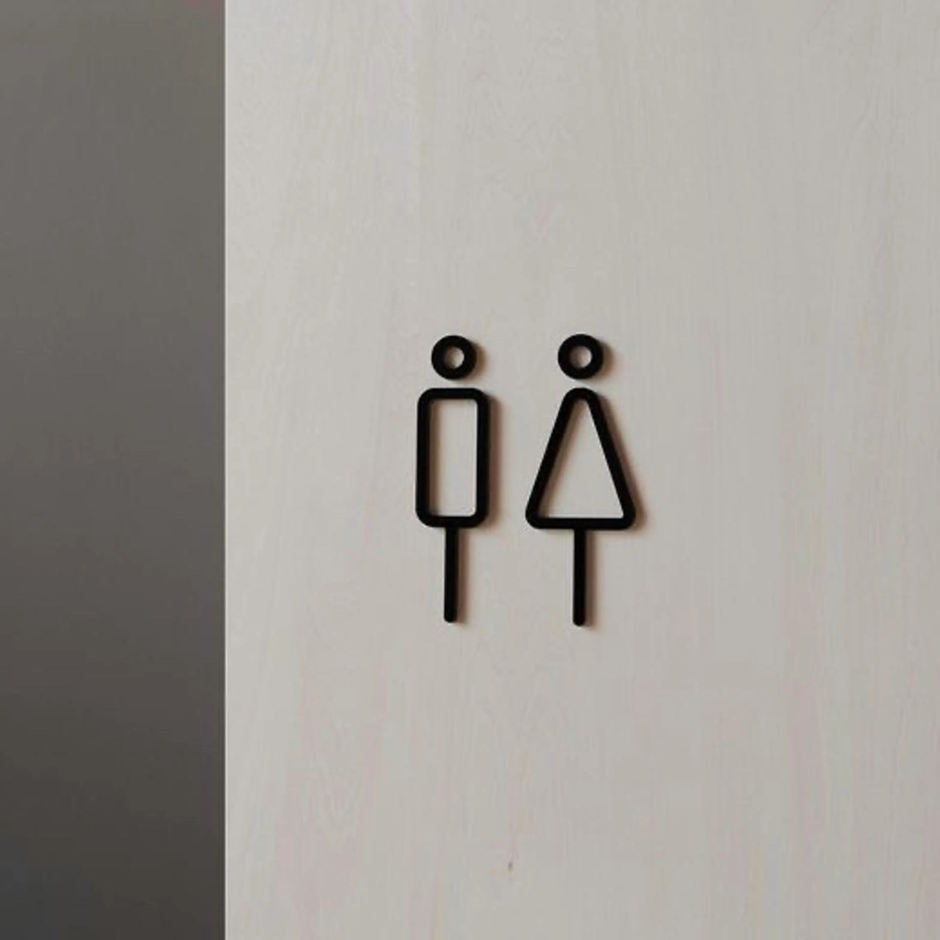 ネイル オーロラネイル ジェルネイル 韓国ネイル マグネットネイル ミラーネイル ちゅるんネイル🪄 耳ツボジュエリー🔗のネイルデザイン