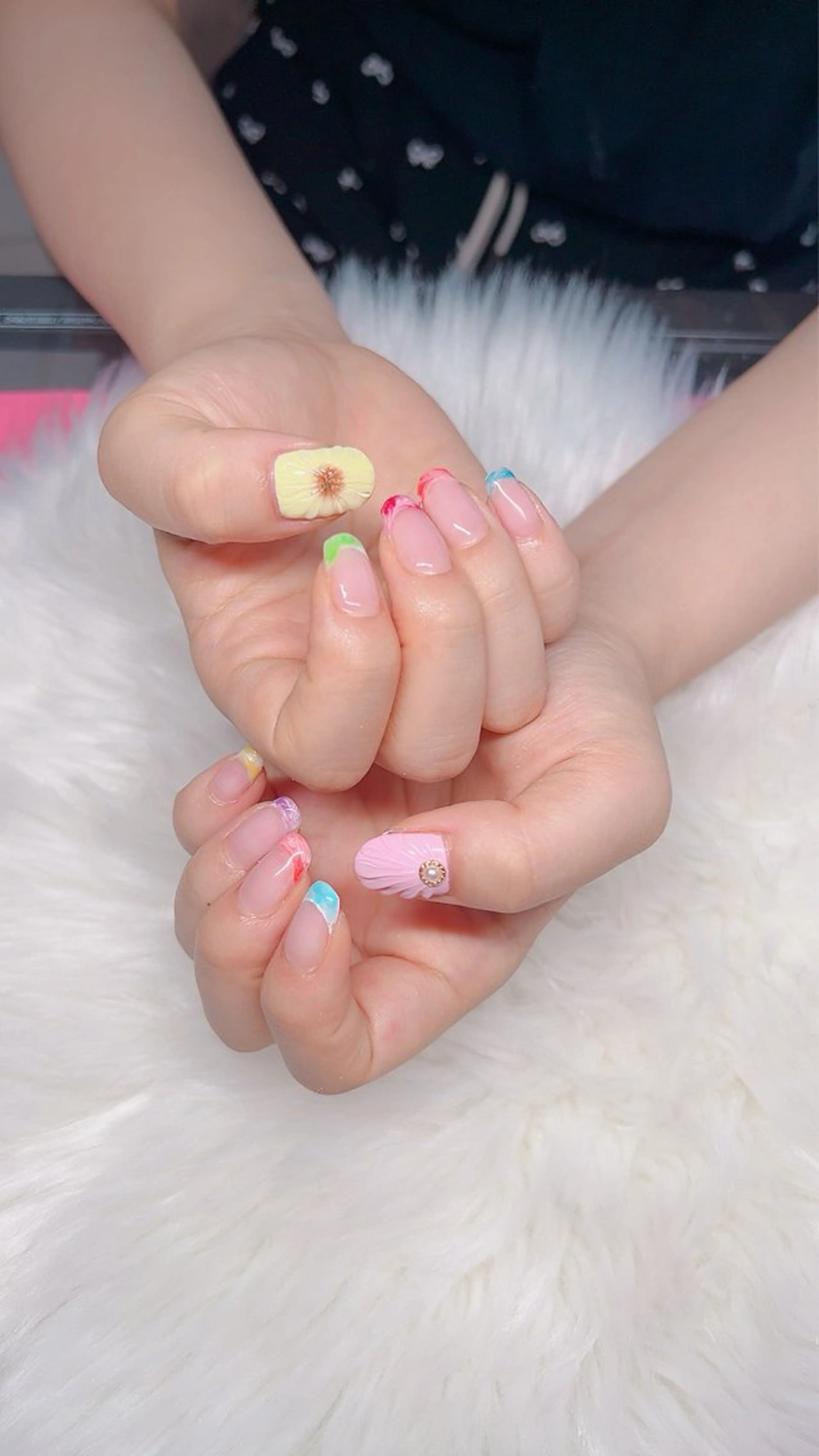ネイル アニマル柄 アートネイル フレンチネイル ニュアンスネイル ネイルチップ ハンドネイル x.1.0.nail ♡Cのネイルデザイン
