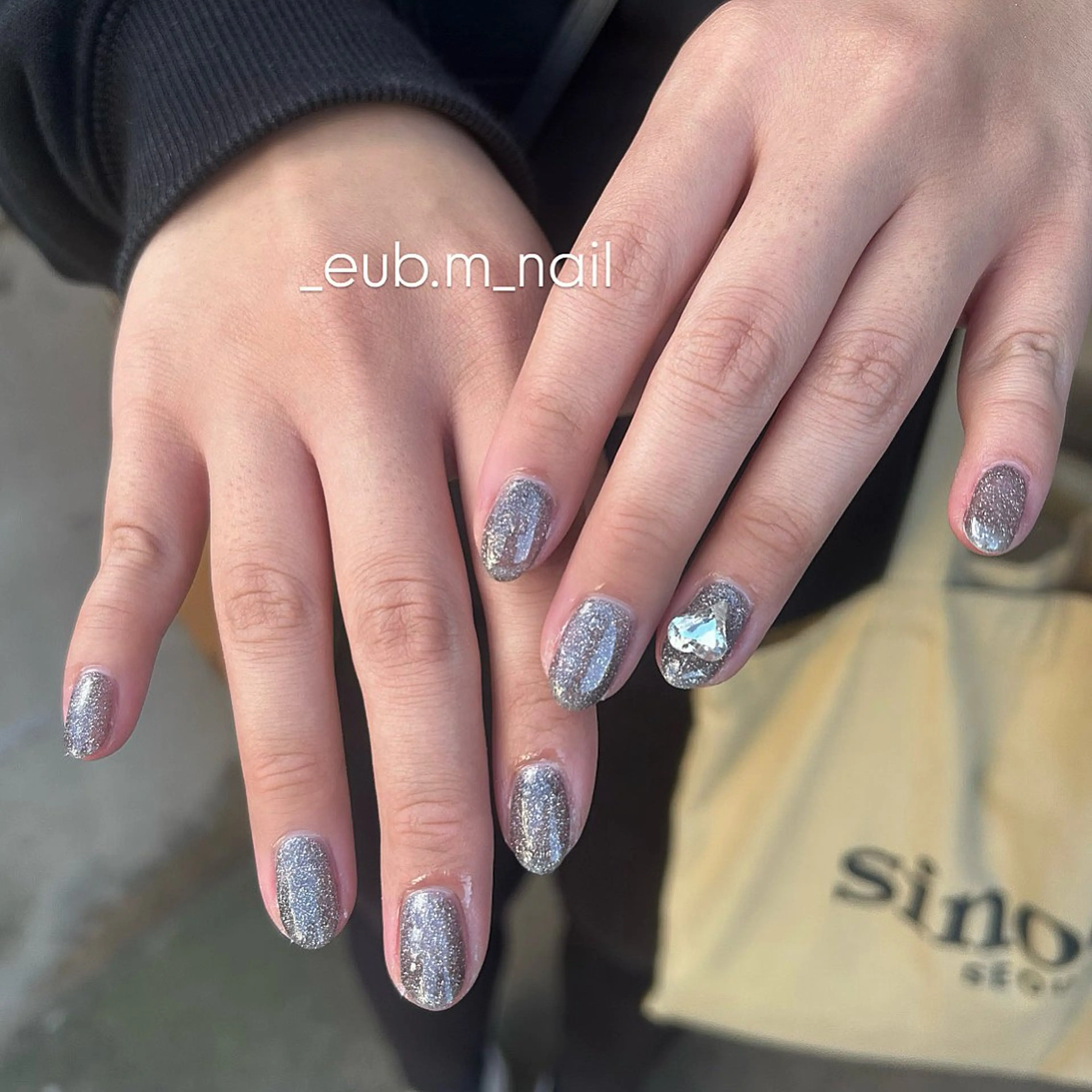 ネイル フラッシュネイル ハンドネイル 深夜ネイルサロン eub.m_nailのネイルデザイン