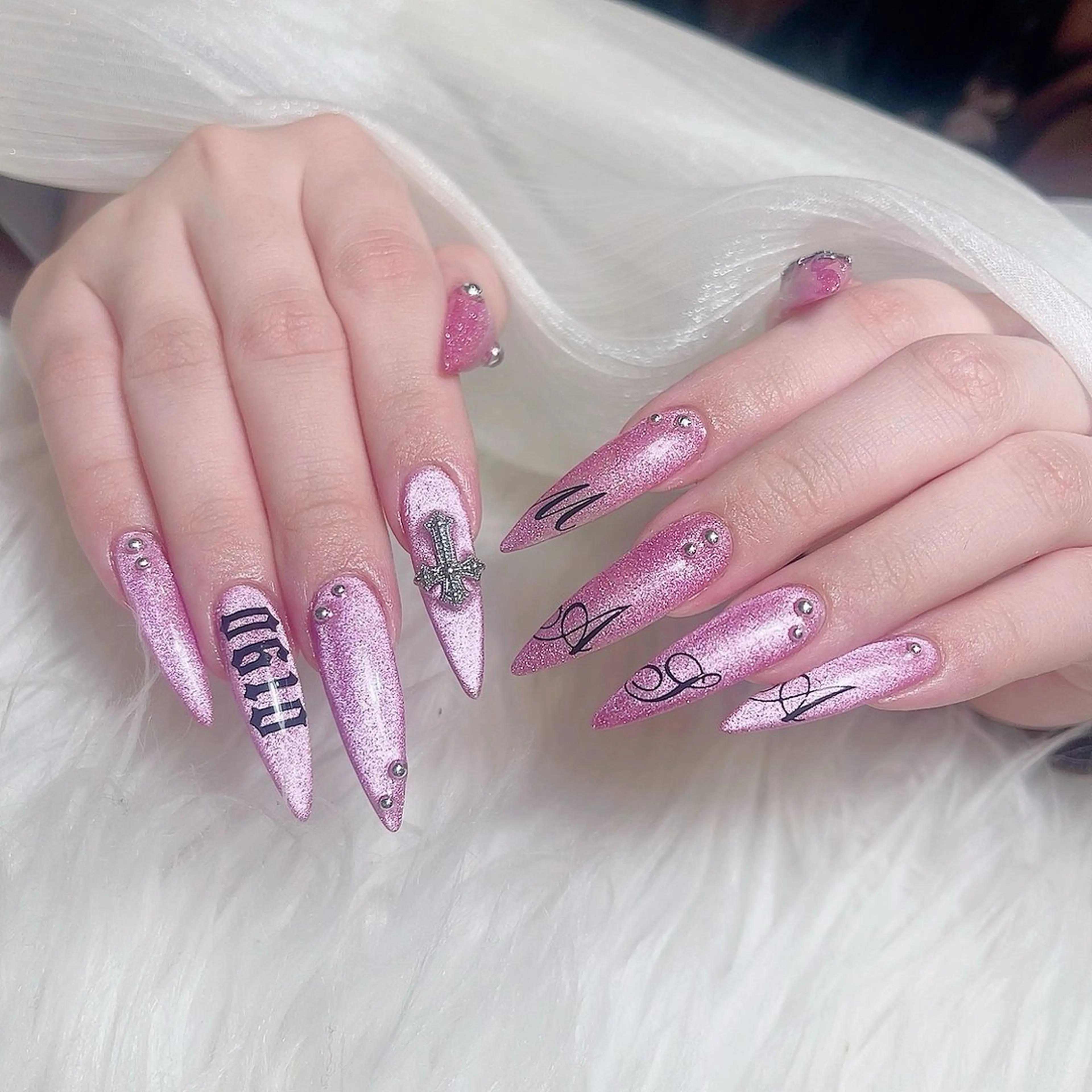 ミディアム Chiin Nailのネイルデザイン