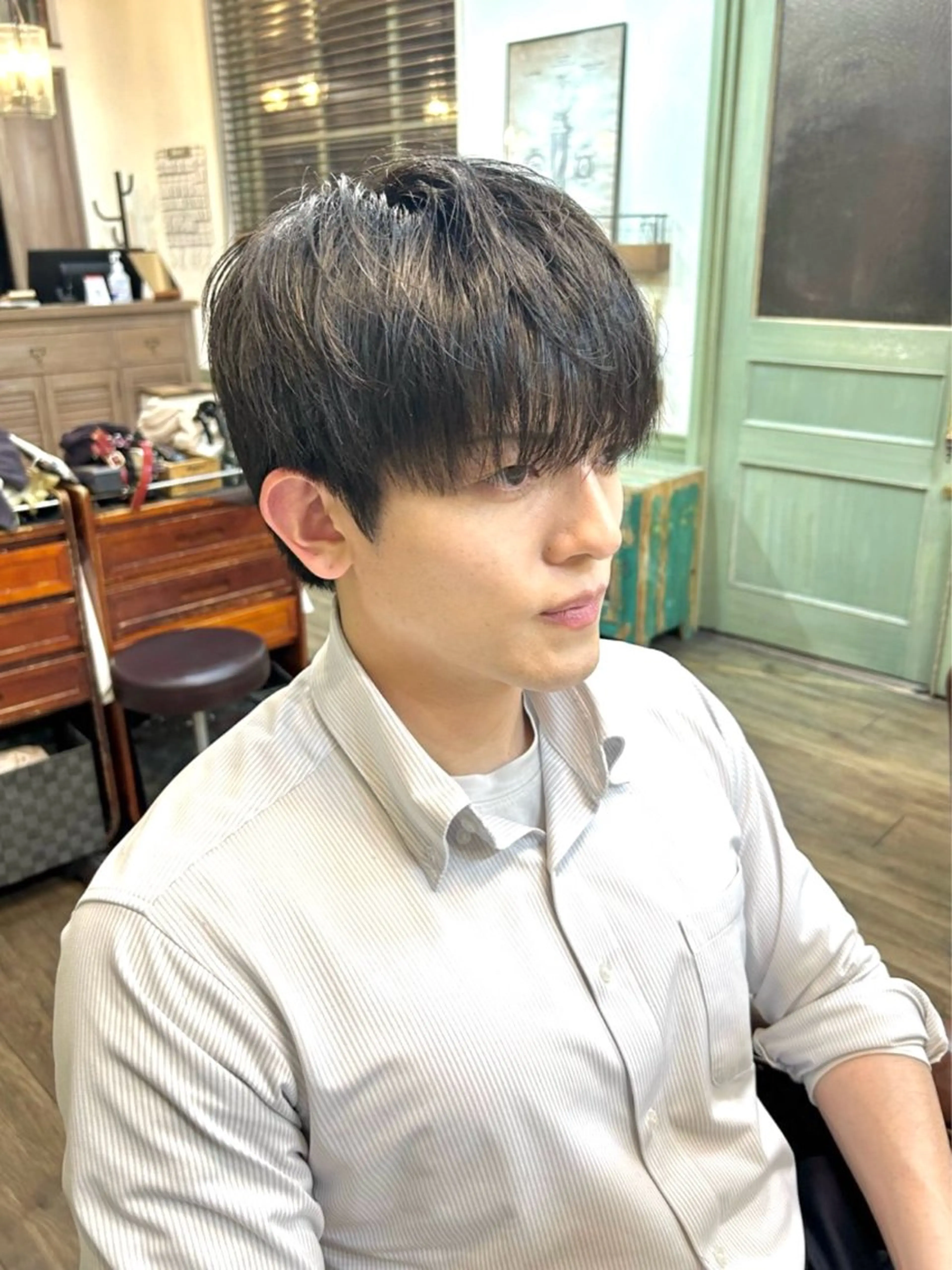 メンズ yuu 🪴 透明感 カラー/メンズパーマのヘアスタイル