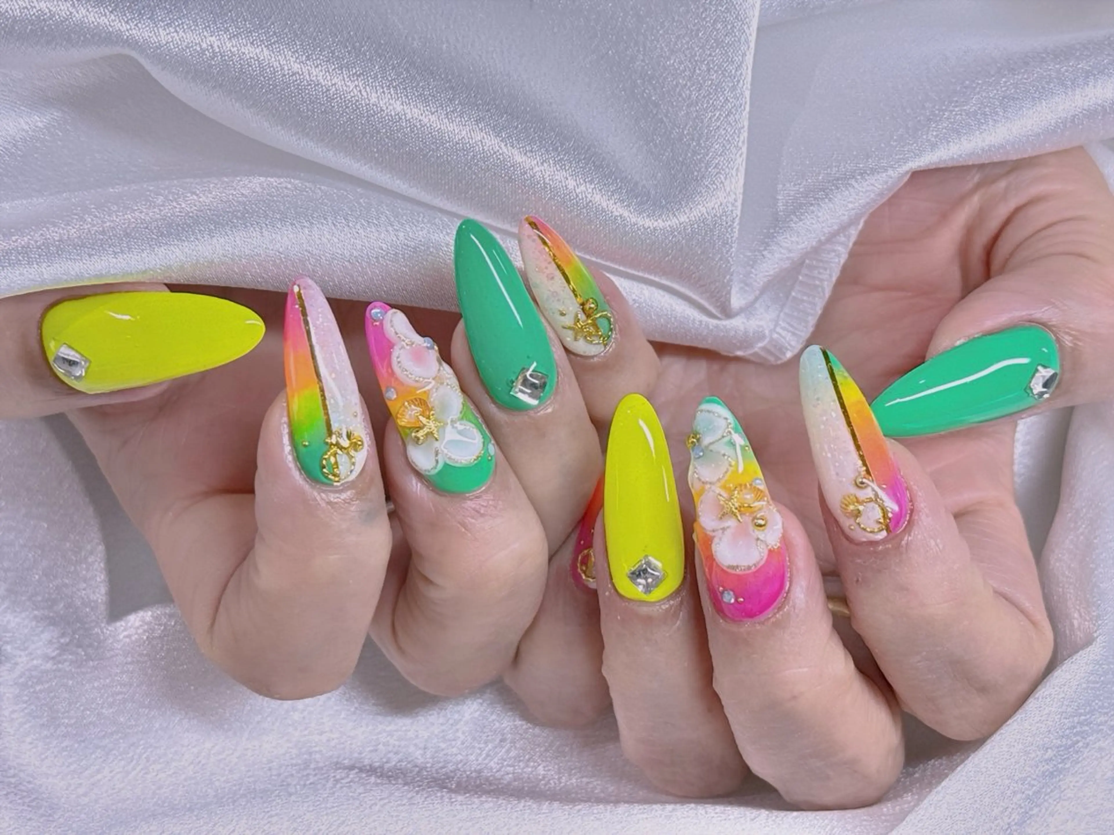 ネイル 長さだし専門店 M2　rikaのネイルデザイン