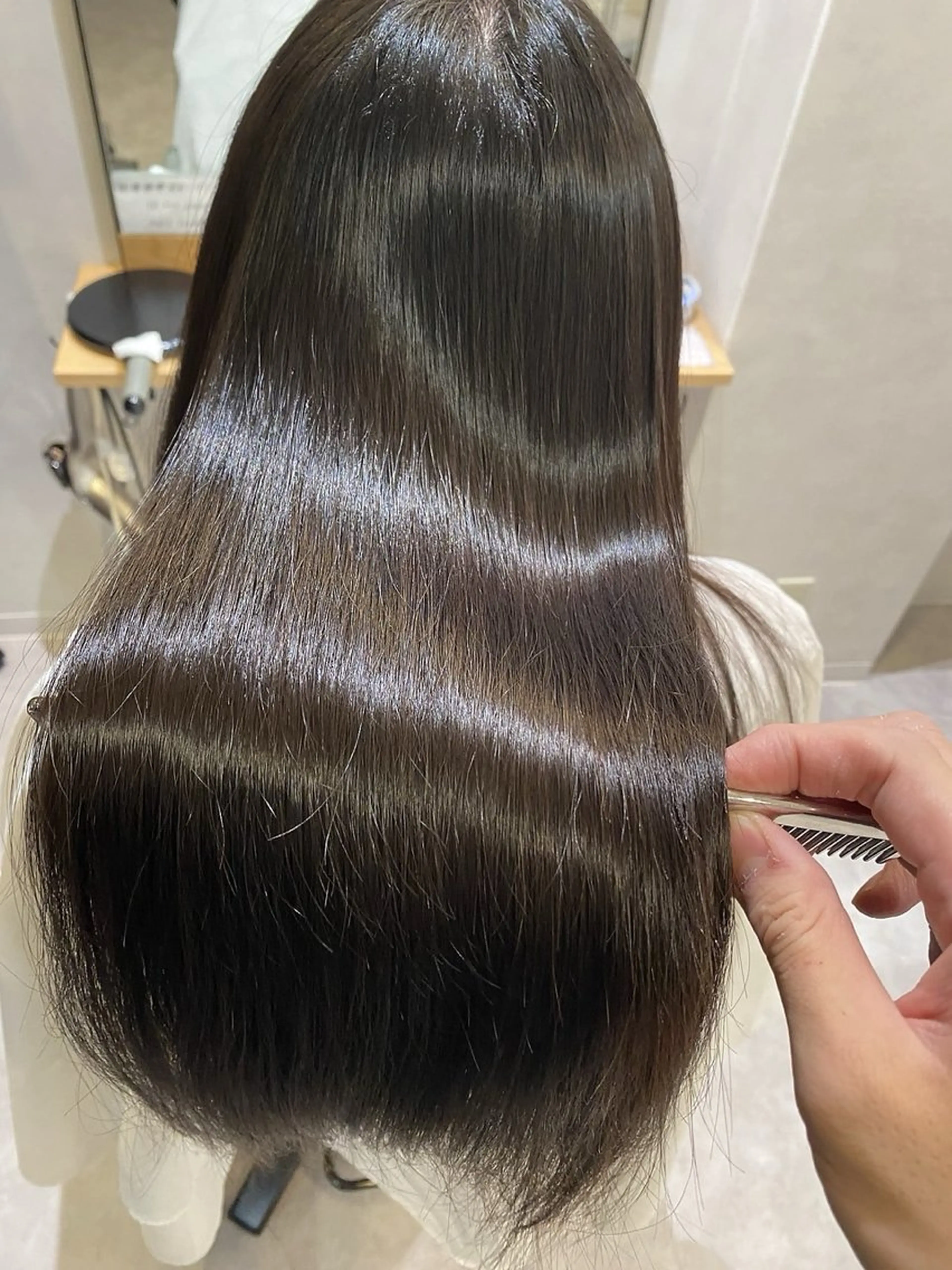 ロング オオトミ ホノカのヘアスタイル