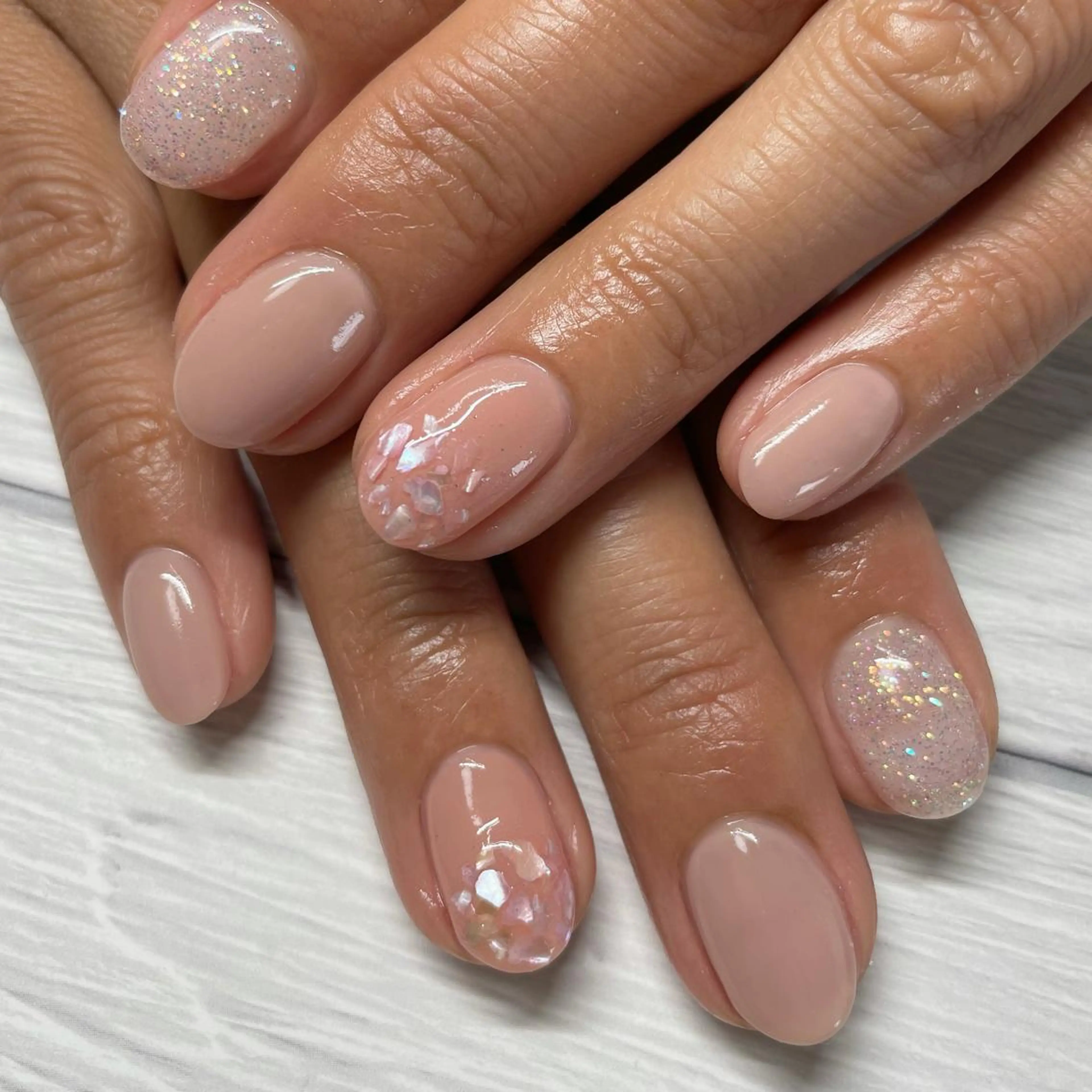 ネイル グラデーション オフィスネイル ピンク ピンクベージュ Nail Blue512所属・Nailist MINORIのネイルデザイン