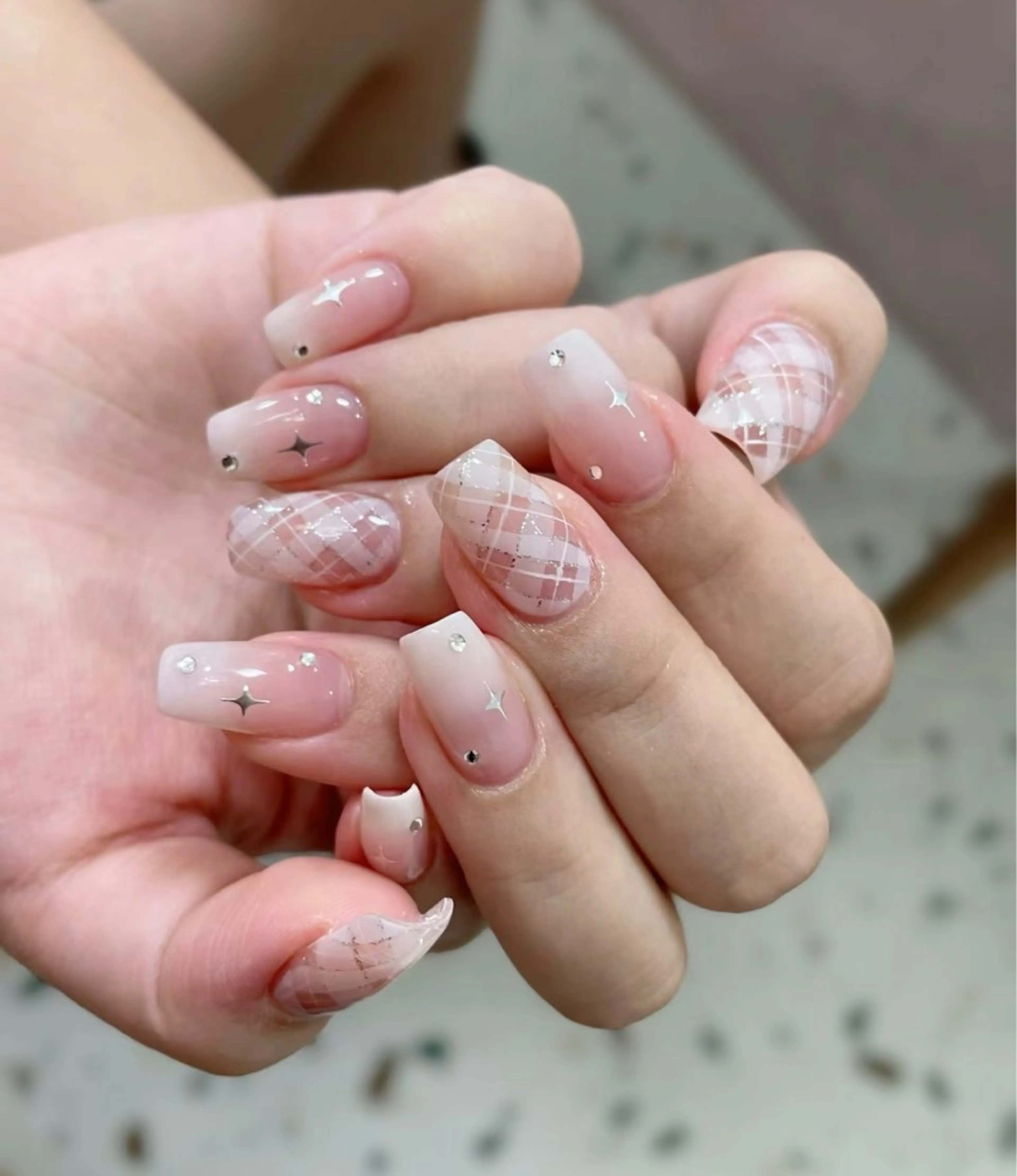 ネイル ハンドネイル ハンドケア 🍑 momo_nailのネイルデザイン