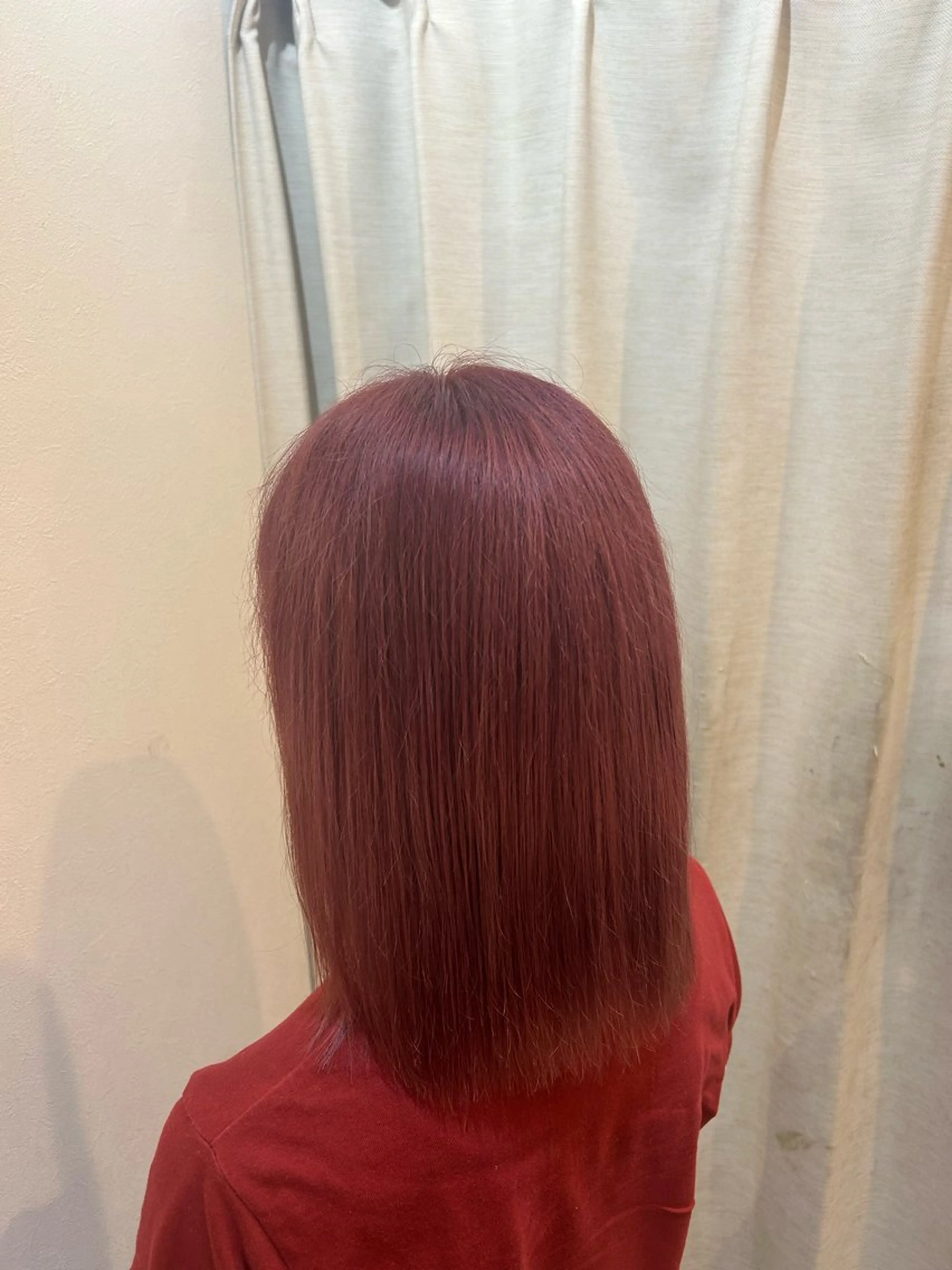 ミディアム カラー ブリーチ ケアブリーチ ダブルカラー 白石 心愛のヘアスタイル