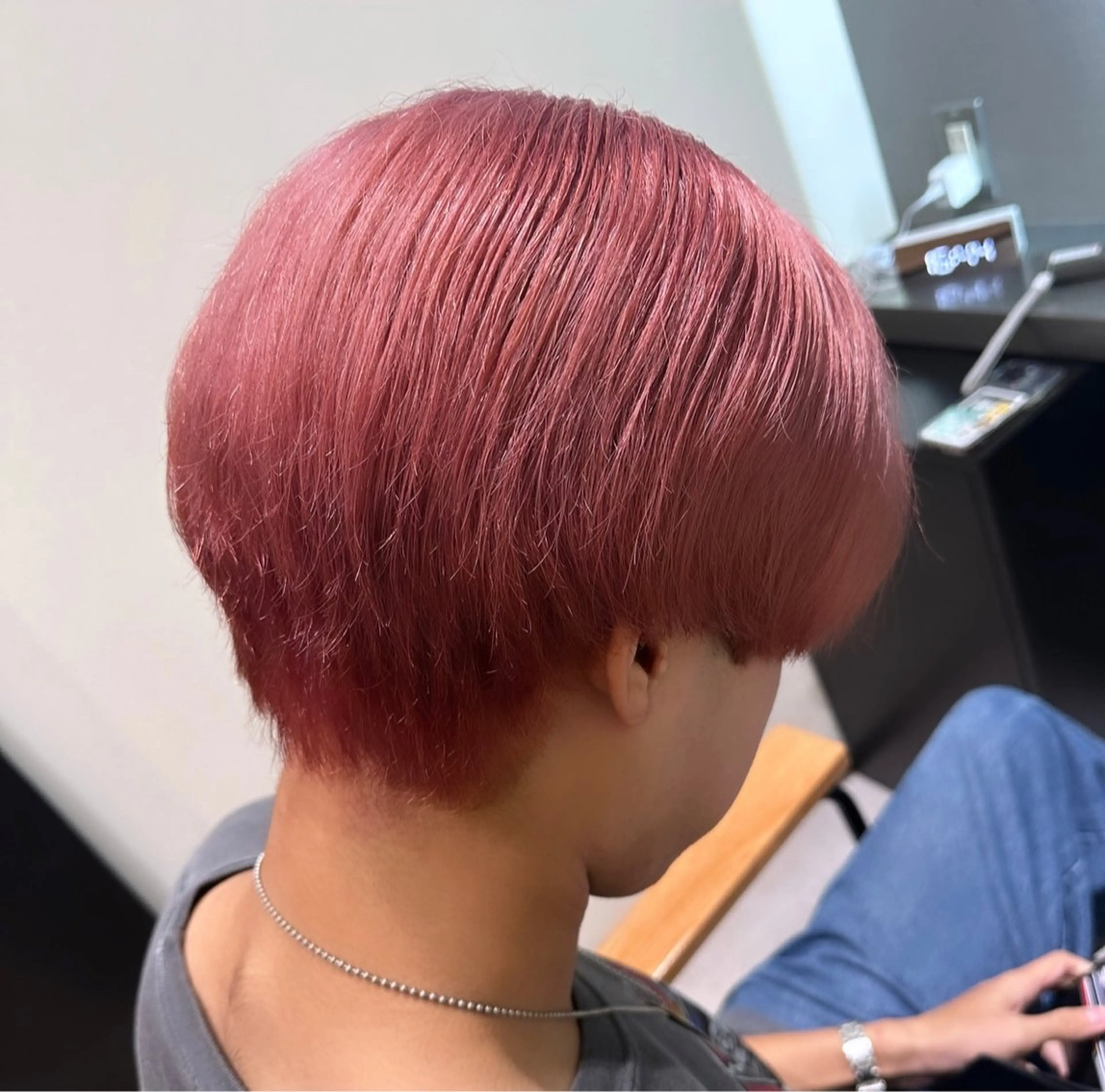 ショート カラー メンズ メンズブリーチ ベージュカラー ブリーチ ピンクカラー ピンクベージュ カット ヘアカラー トリートメント 🇰🇷韓国ｽﾀｲﾙ ﾚｲﾔｰ/ayanaのヘアスタイル