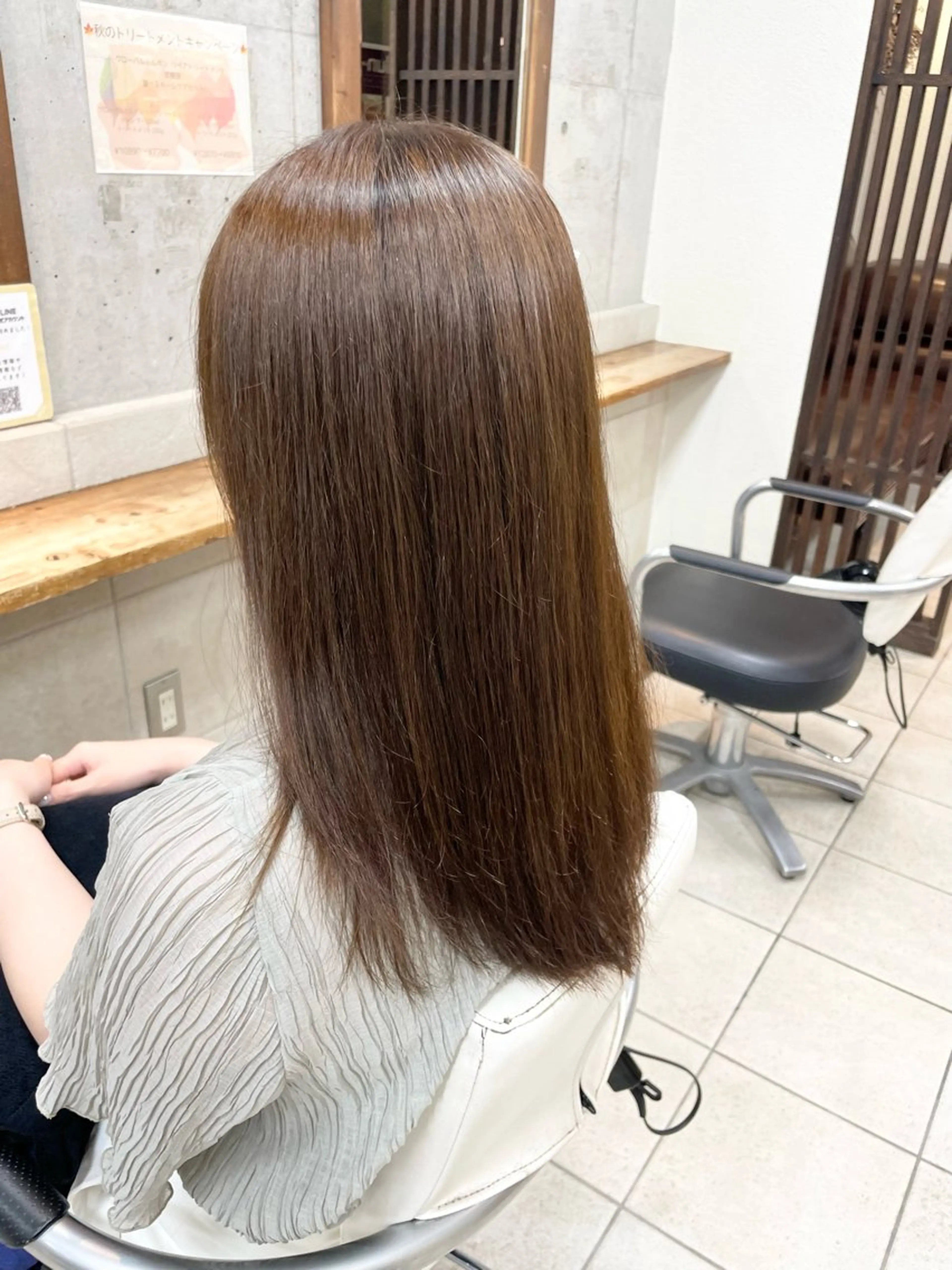 セミロング カラー ベージュカラー 鈴木 皆斗のヘアスタイル