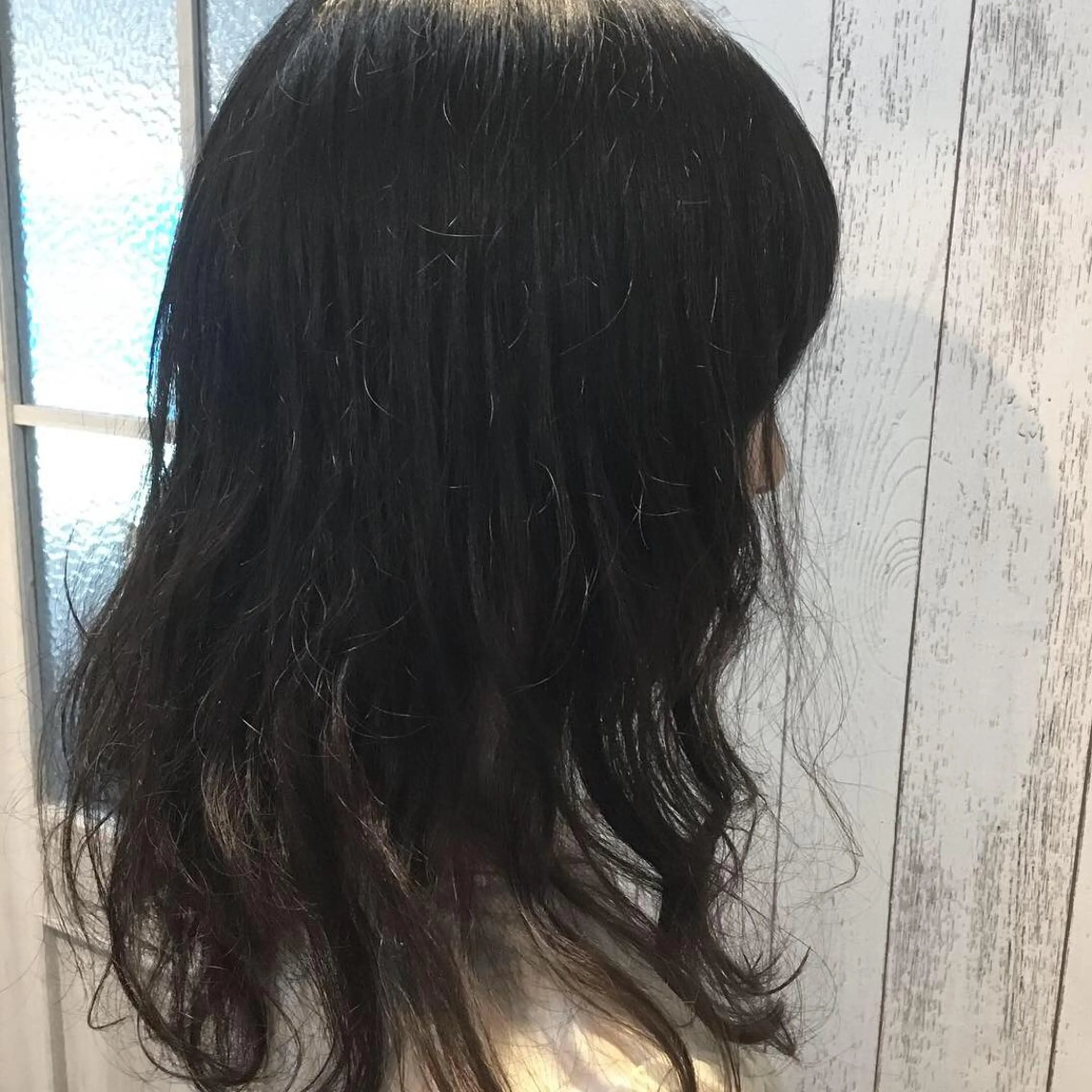 セミロング カラー パーマ 金崎 新吾のヘアスタイル
