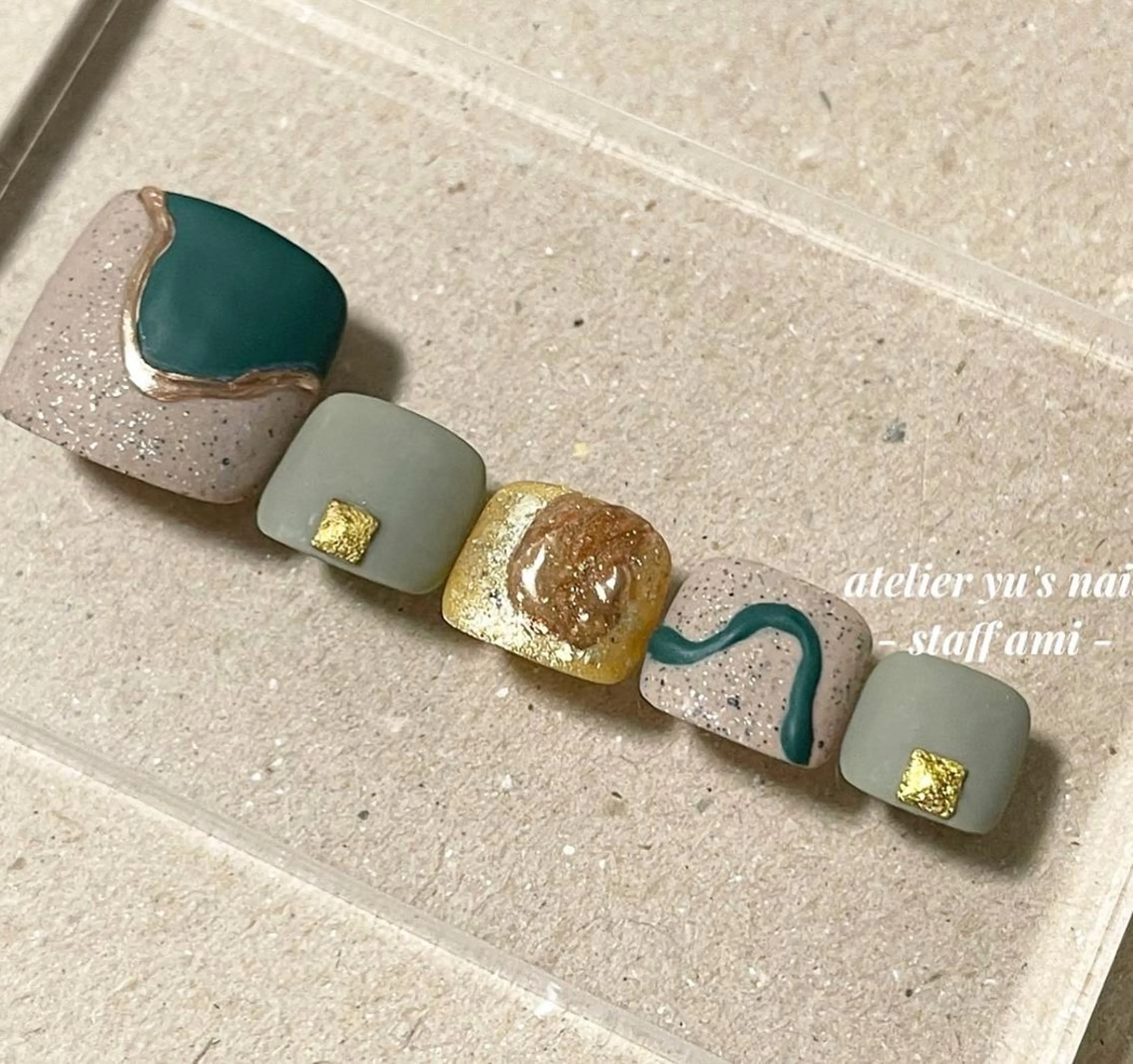 ネイル フットネイル atelier yu's nailのネイルデザイン