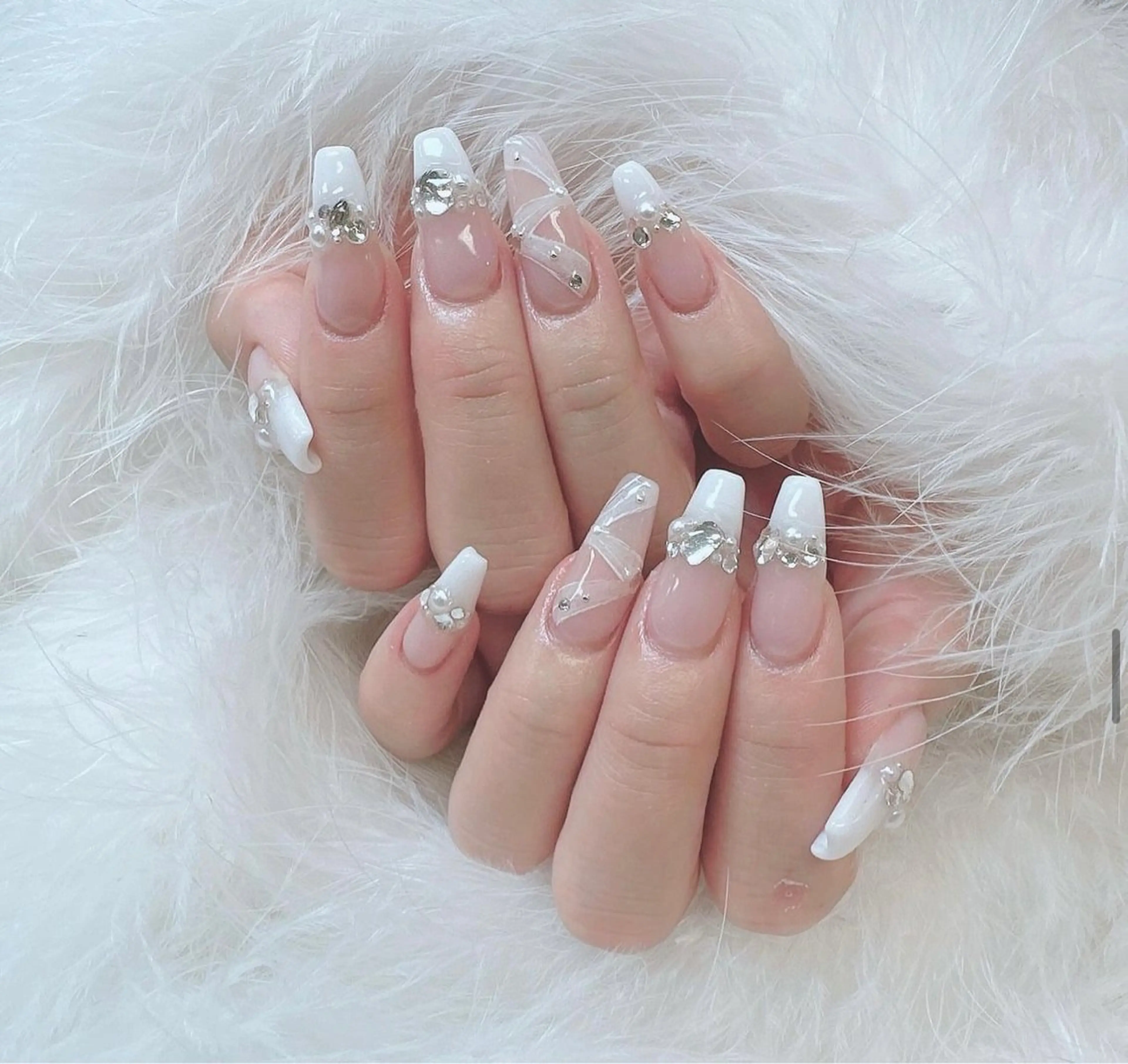 ネイル Amina nail salonのネイルデザイン