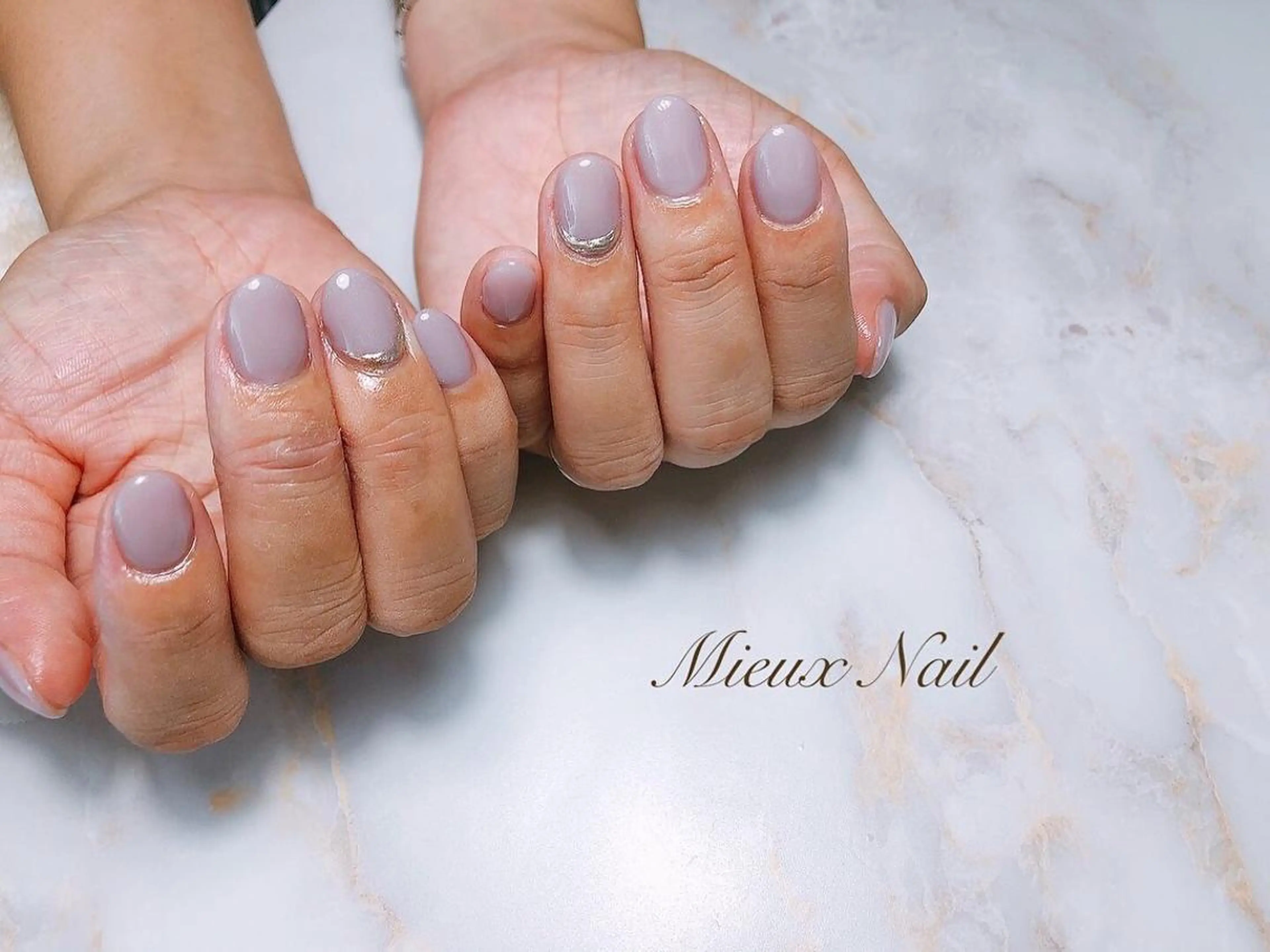 ネイル ミラーネイル オフィスネイル ワンカラーネイル シンプルネイル ハンドネイル 市川 麻衣子のネイルデザイン