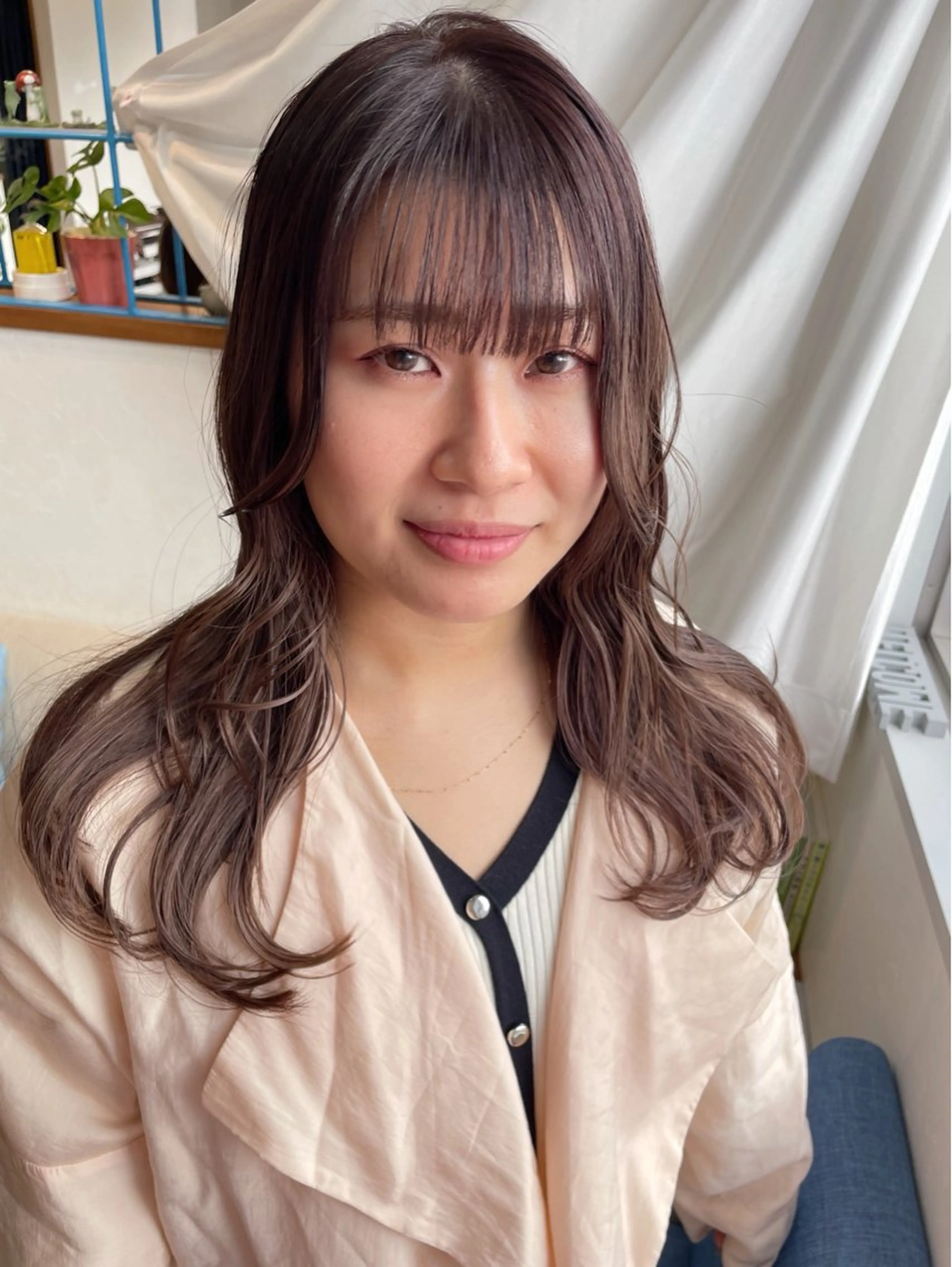 セミロング カラー ベージュカラー 黒髪 ブリーチ ダブルカラー ピンクカラー カット ヘアカラー トリートメント なつき/艶ピンク/ girly hairのヘアスタイル