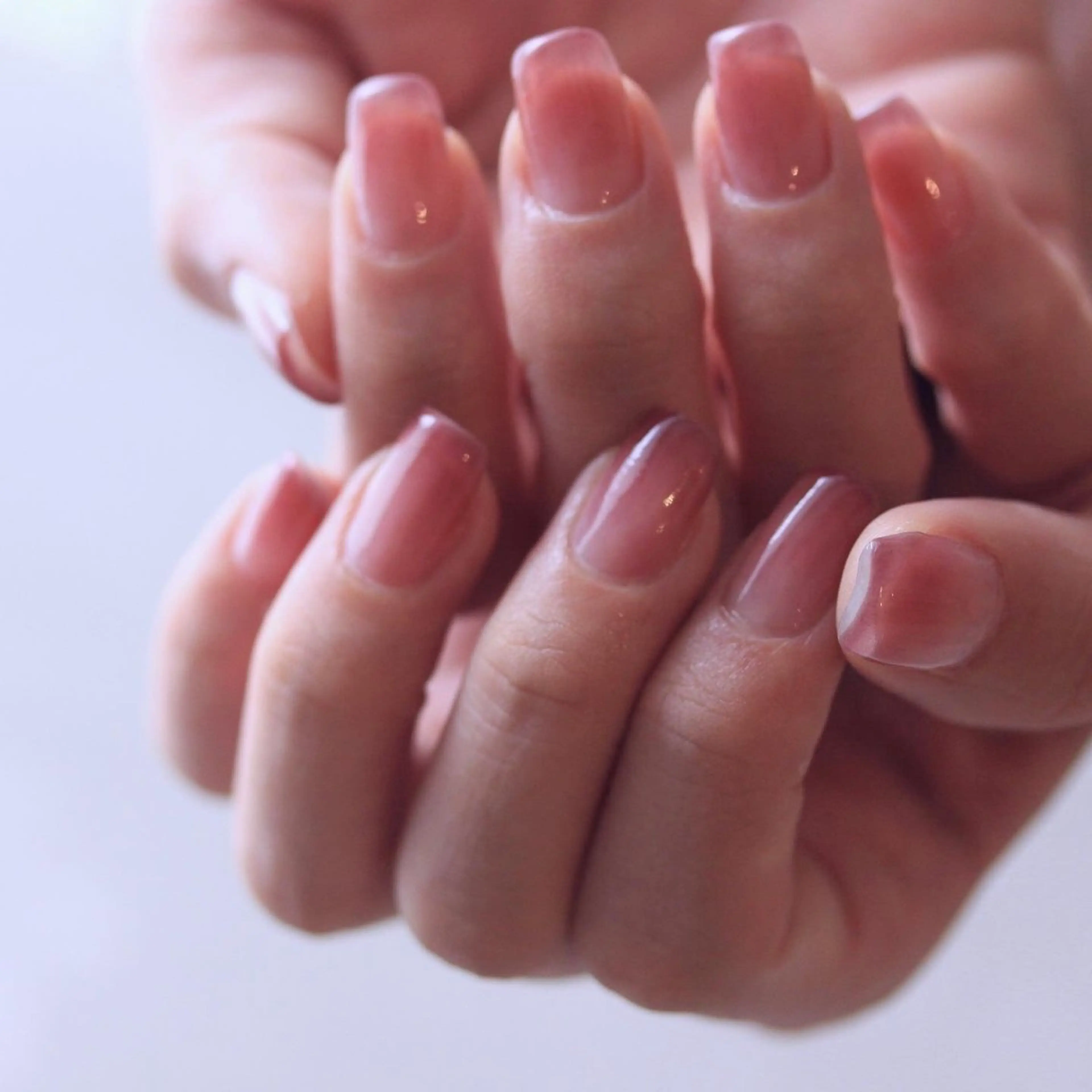 ネイル フットネイル 氷ネイル・うるうるネイル ニュアンスネイル オフィスネイル シンプルネイル ハンドネイル Elio所属・Elio 国泰寺のネイルデザイン