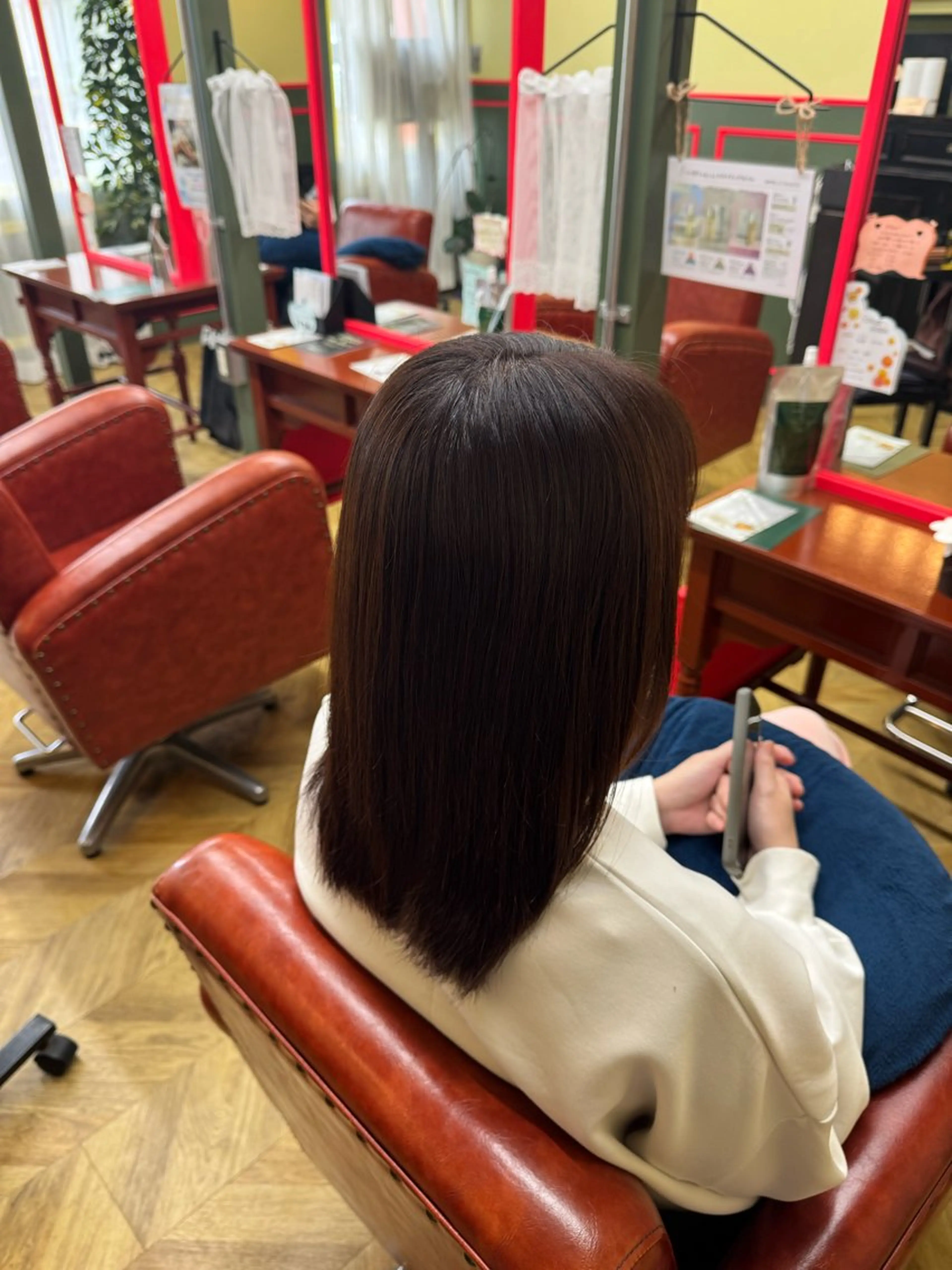 カラー 米倉 麻衣のヘアスタイル
