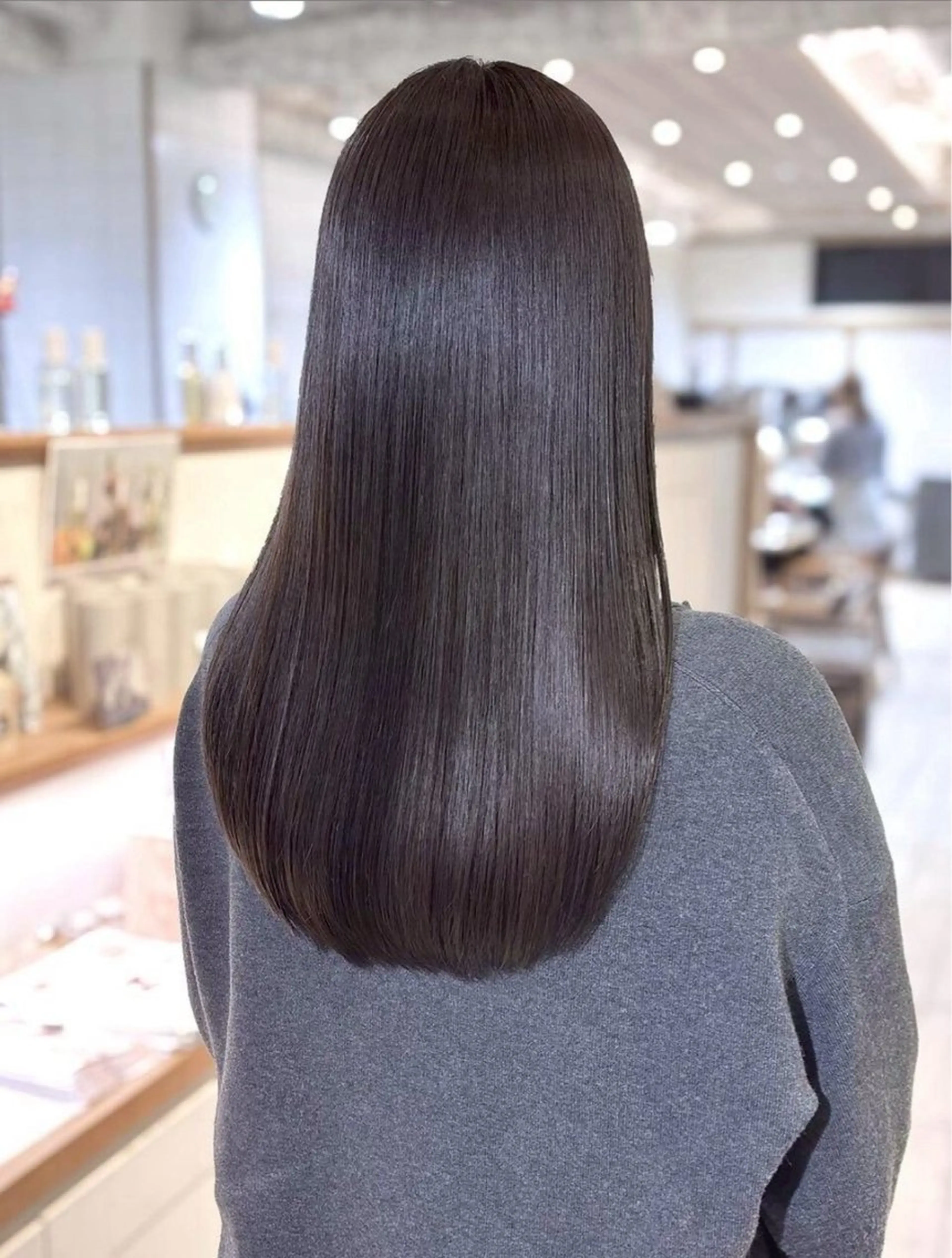 カラー Kureha /暗めカラーモデルのヘアスタイル