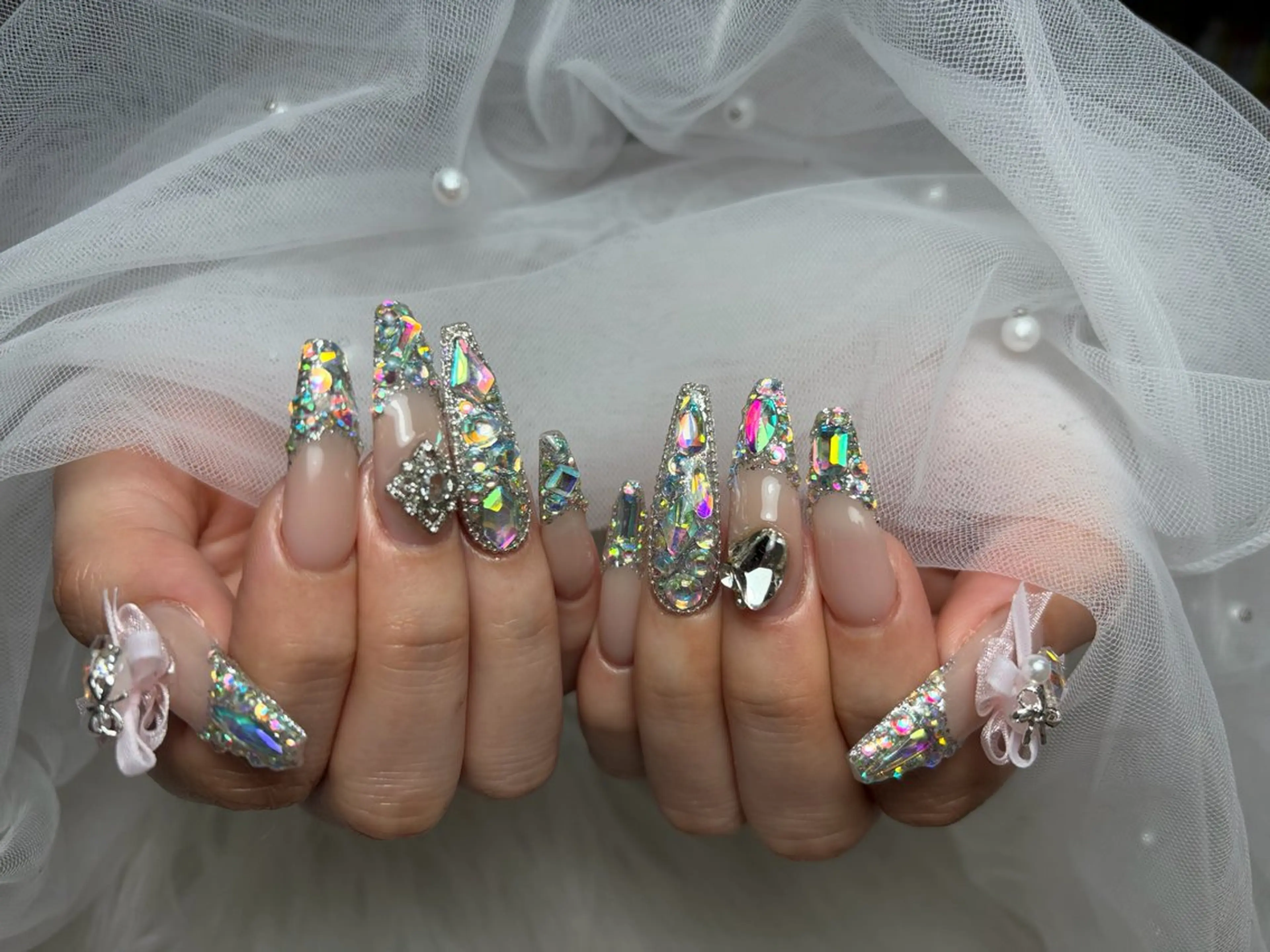 ネイル アートネイル 長さ出し ジェルネイル 韓国ネイル マグネットネイル ハンドネイル Cloudy Chan Nailのネイルデザイン