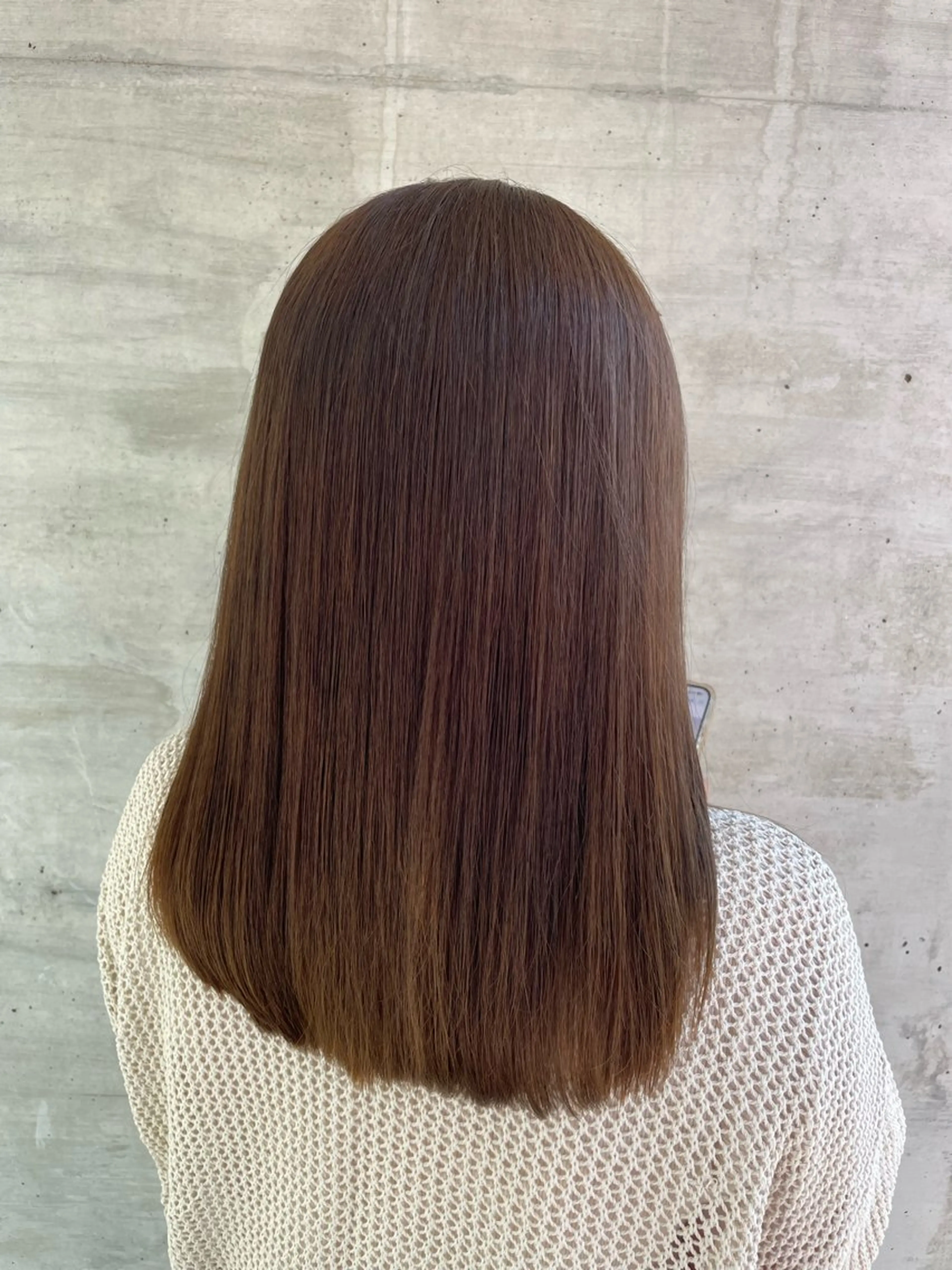 セミロング カラー 大塚 友茉のヘアスタイル