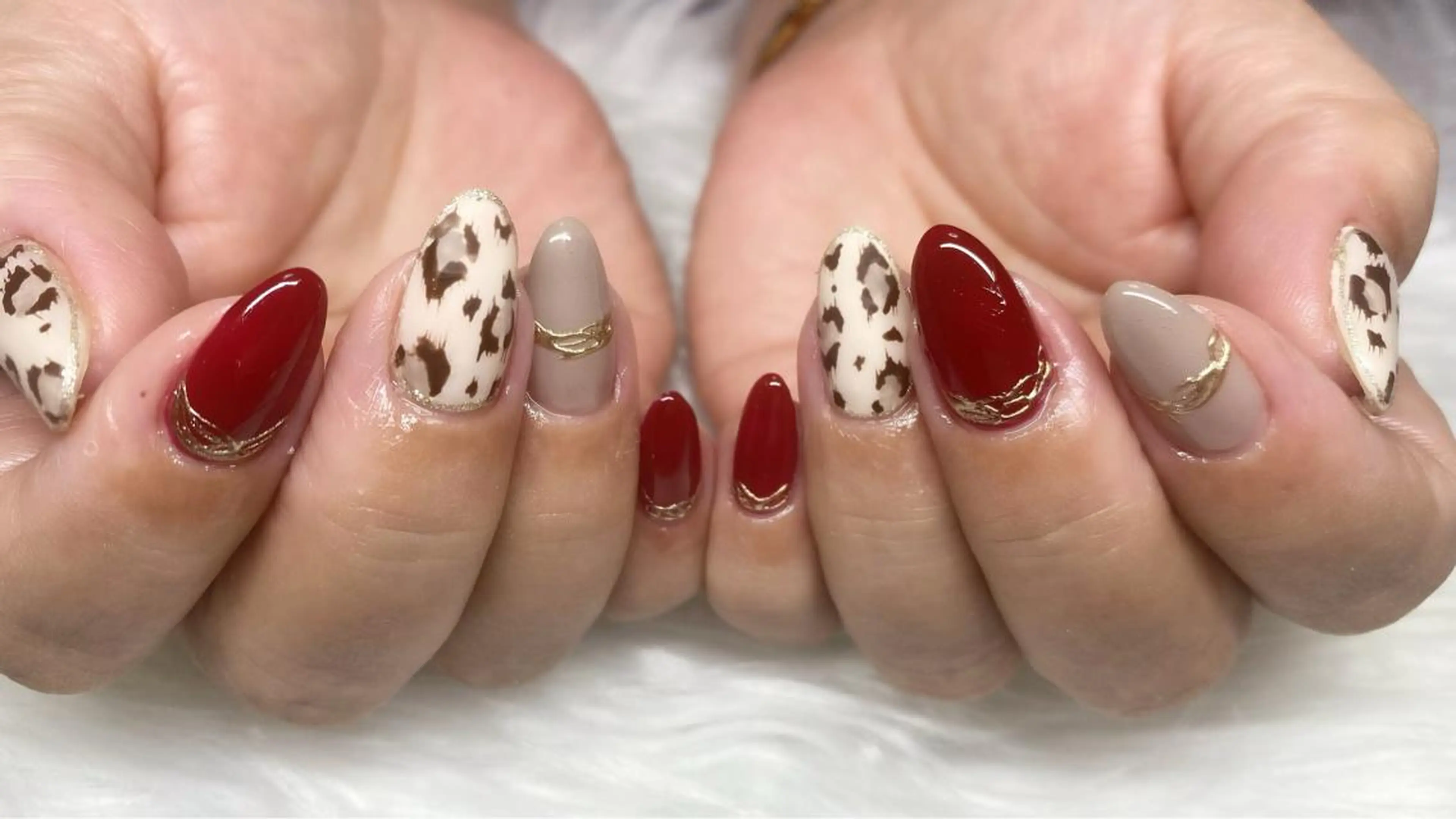 ネイル アニマル柄 ボルドー ハンドネイル Era nailのネイルデザイン